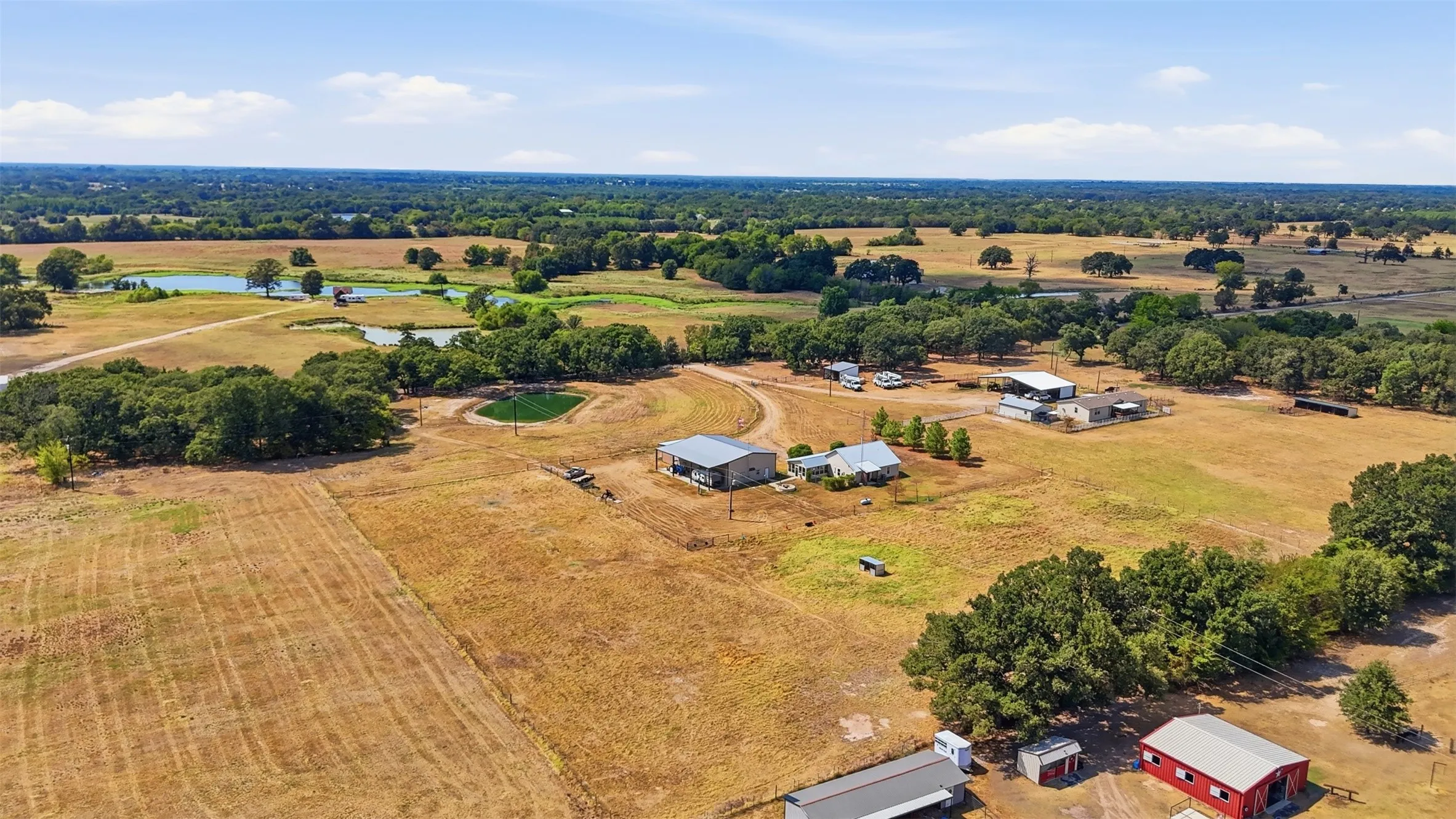 Single Family Residence For Sale in Hopkins County , 2109 County Road 1185, Sulphur Springs, Texas 75482, 2 Bedroom, 2 Bathroom, 2 Garage spaces, 1,400 Sqft, built in 2016, mls#21382182, Real Estate Agent in Sulphur Springs, Homes For Sale in Hopkins county, Homes For Sale in Sulphur Springs, Realtor in Sulphur Springs Texas, Real Estate Brokerage Independent Realty Texas, Luminita Cordes Realtor