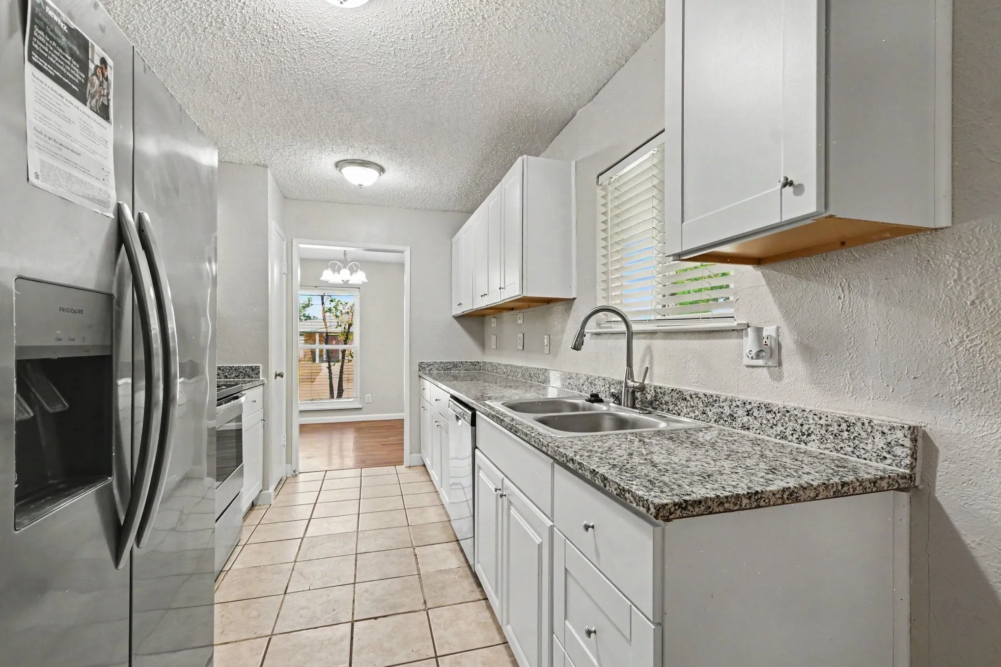 Single Family Residence For Sale in Rockwall County , 8810 Miami Drive, Rowlett, Texas 75088, 3 Bedroom, 2 Bathroom, 2 Garage spaces, 1,791 Sqft, built in 1983, mls#21375777, Real Estate Agent in Rowlett, Homes For Sale in Rockwall county, Homes For Sale in Rowlett, Realtor in Rowlett Texas, Real Estate Brokerage Independent Realty Texas, Luminita Cordes Realtor