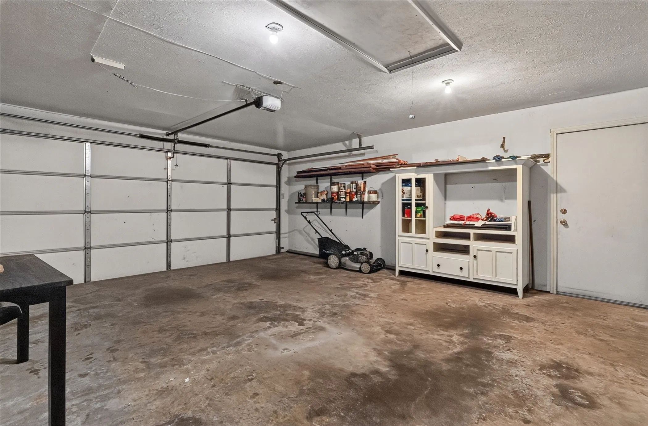 Single Family Residence For Sale in Dallas County , 2102 Glenbrook Meadows Drive, Garland, Texas 75040, 3 Bedroom, 2 Bathroom, 2 Garage spaces, 1,840 Sqft, built in 1977, mls#21382499, Real Estate Agent in Garland, Homes For Sale in Dallas county, Homes For Sale in Garland, Realtor in Garland Texas, Real Estate Brokerage Independent Realty Texas, Luminita Cordes Realtor