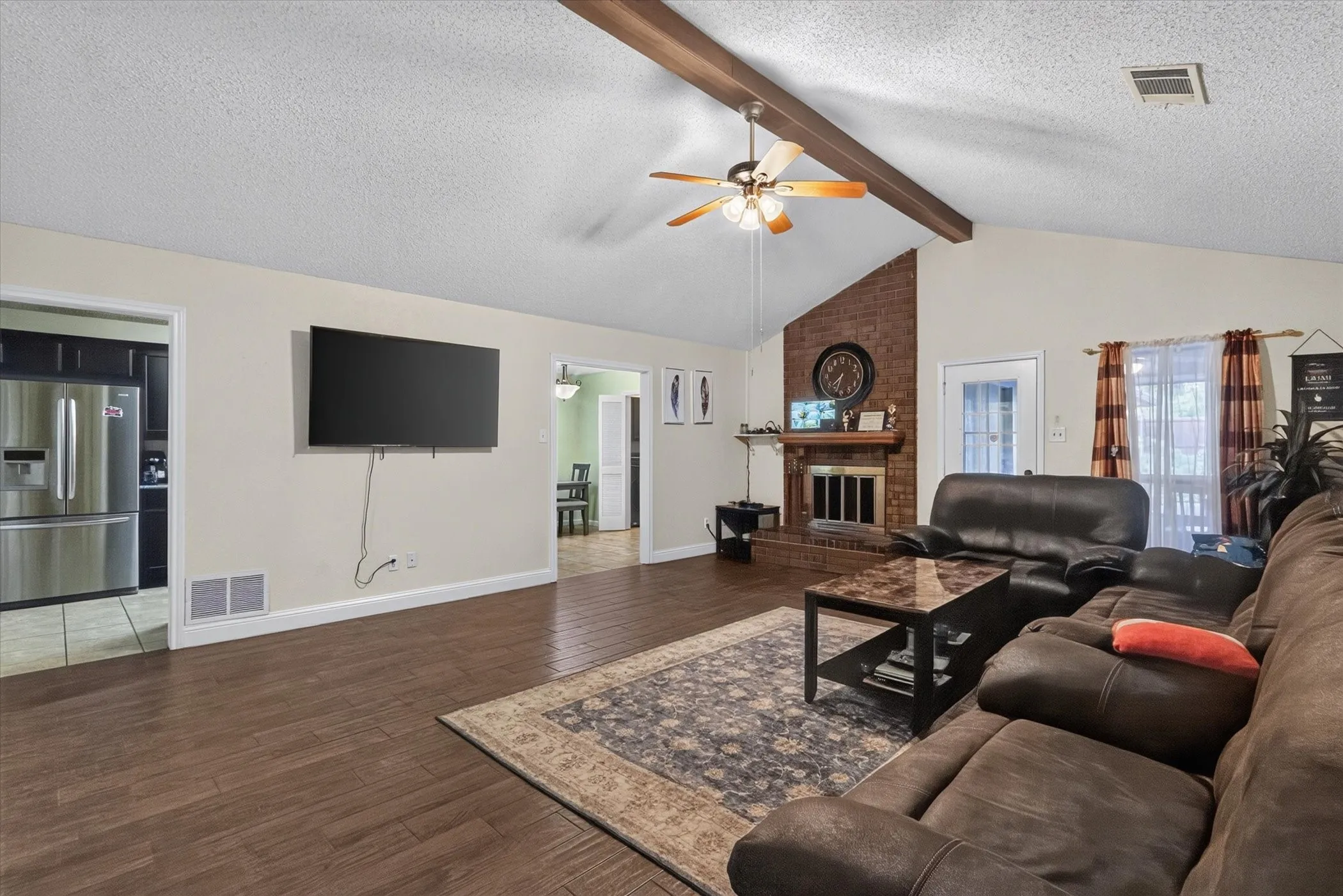 Single Family Residence For Sale in Dallas County , 2102 Glenbrook Meadows Drive, Garland, Texas 75040, 3 Bedroom, 2 Bathroom, 2 Garage spaces, 1,840 Sqft, built in 1977, mls#21382499, Real Estate Agent in Garland, Homes For Sale in Dallas county, Homes For Sale in Garland, Realtor in Garland Texas, Real Estate Brokerage Independent Realty Texas, Luminita Cordes Realtor