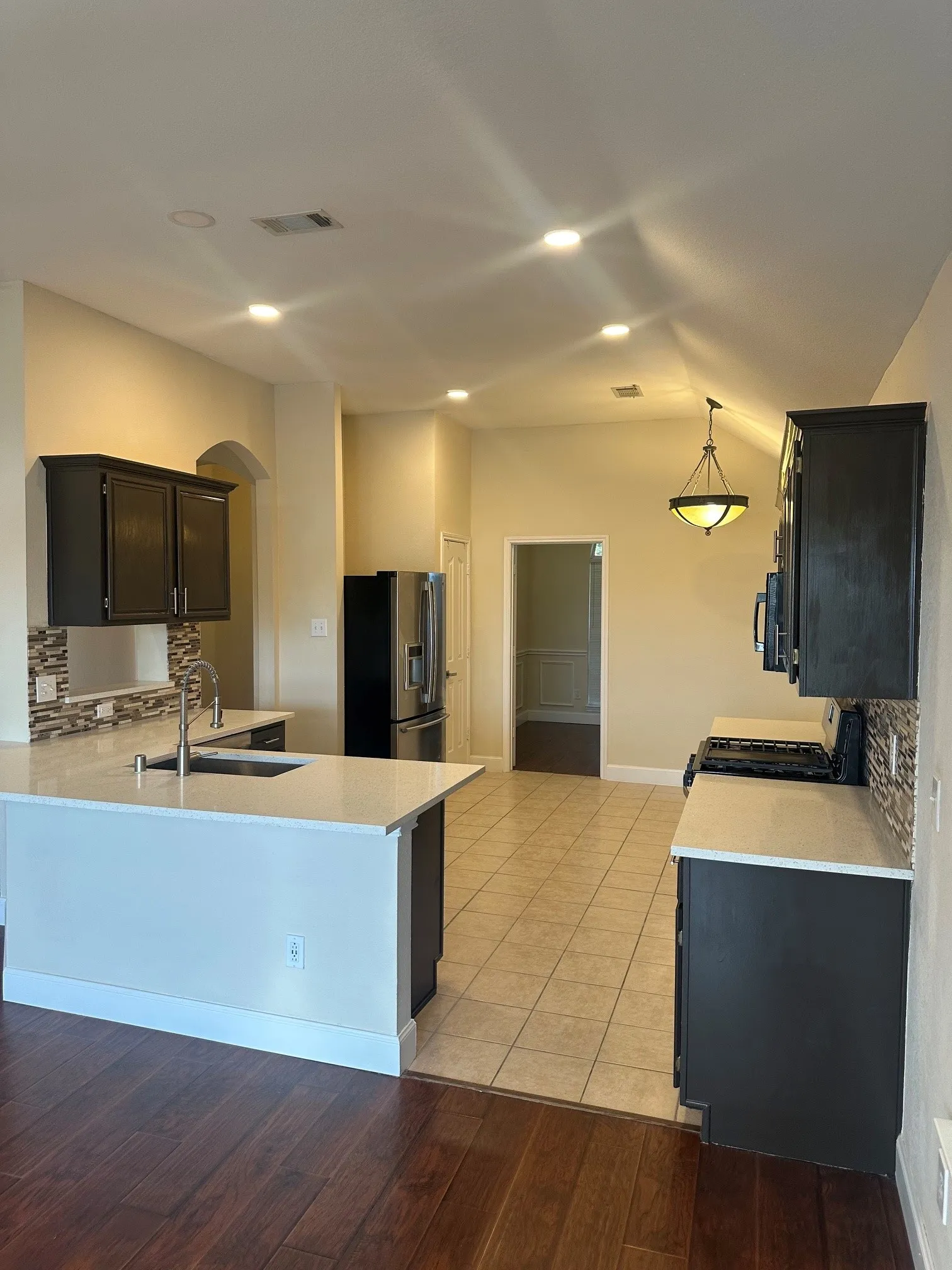 Single Family Residence For Rent in Collin County , 7901 Glenoaks Drive, Frisco, Texas 75034, 4 Bedroom, 2 Bathroom, 2 Garage spaces, 1,804 Sqft, built in 1994, mls#21382523, Real Estate Agent in Frisco, Homes For Rent in Collin county, Homes For Rent in Frisco, Realtor in Frisco Texas, Real Estate Brokerage Independent Realty Texas, Luminita Cordes Realtor