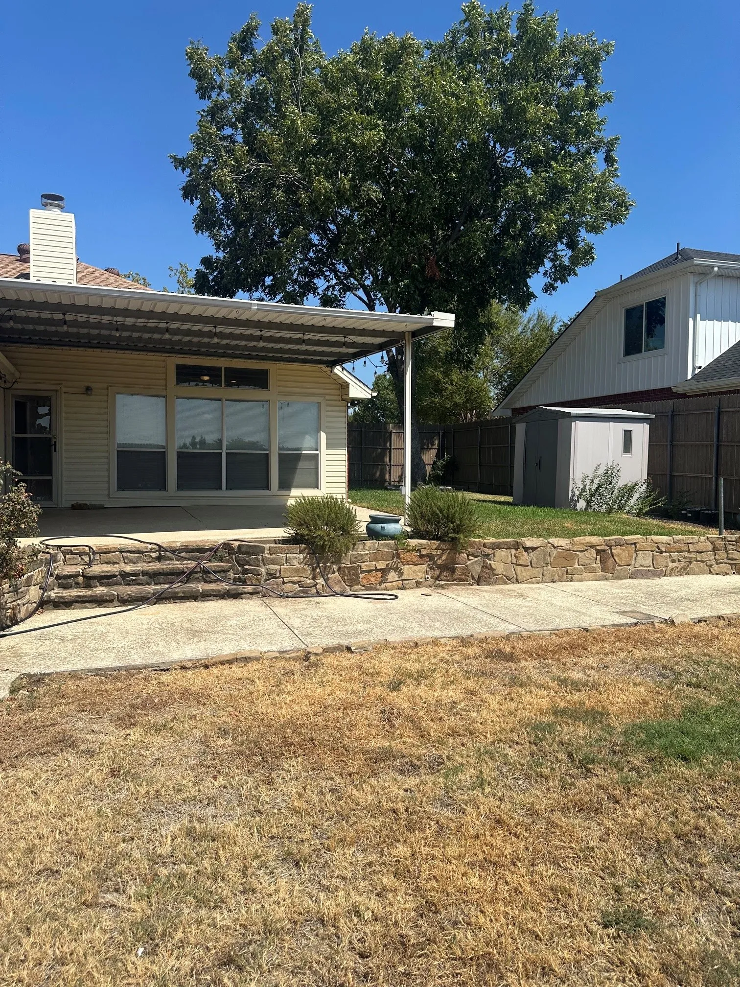 Single Family Residence For Rent in Collin County , 7901 Glenoaks Drive, Frisco, Texas 75034, 4 Bedroom, 2 Bathroom, 2 Garage spaces, 1,804 Sqft, built in 1994, mls#21382523, Real Estate Agent in Frisco, Homes For Rent in Collin county, Homes For Rent in Frisco, Realtor in Frisco Texas, Real Estate Brokerage Independent Realty Texas, Luminita Cordes Realtor