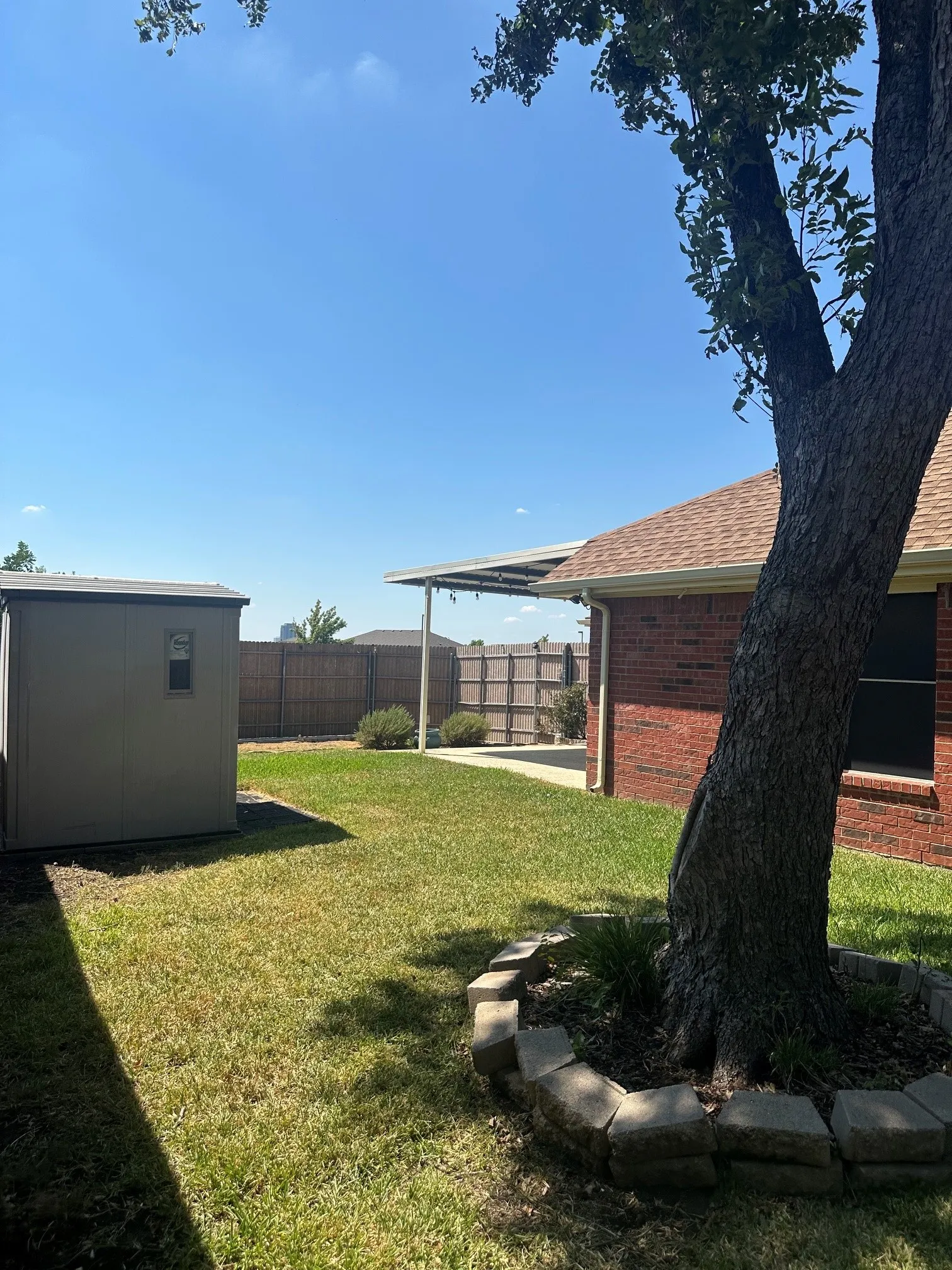 Single Family Residence For Rent in Collin County , 7901 Glenoaks Drive, Frisco, Texas 75034, 4 Bedroom, 2 Bathroom, 2 Garage spaces, 1,804 Sqft, built in 1994, mls#21382523, Real Estate Agent in Frisco, Homes For Rent in Collin county, Homes For Rent in Frisco, Realtor in Frisco Texas, Real Estate Brokerage Independent Realty Texas, Luminita Cordes Realtor