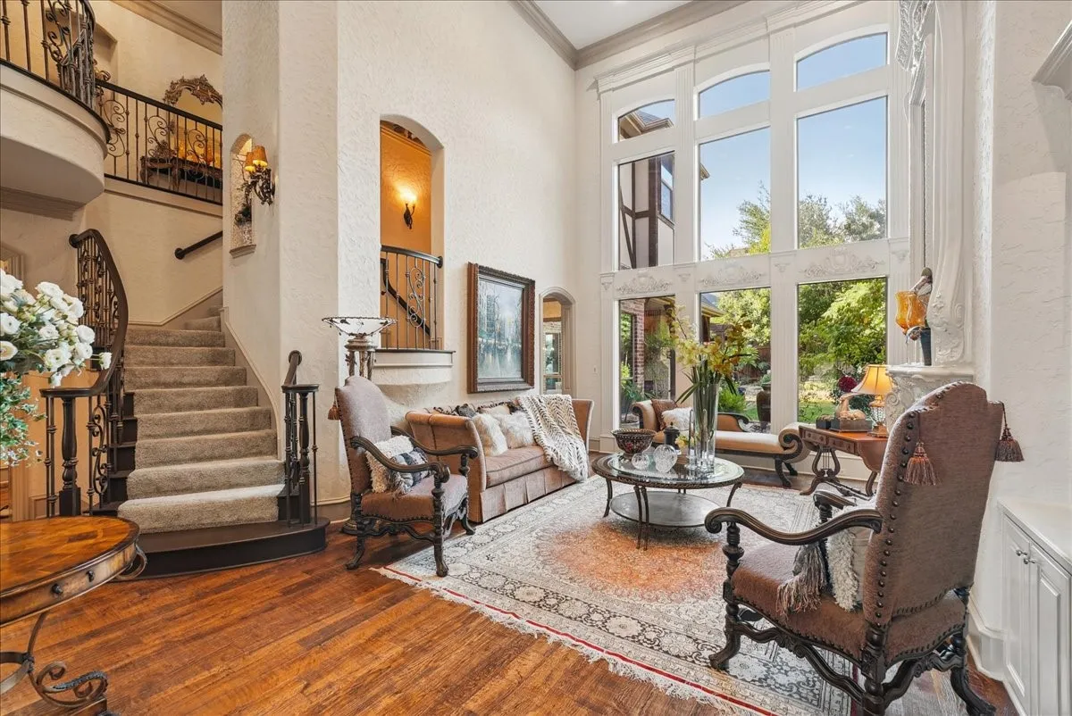 Single Family Residence For Sale in Tarrant County , 206 Gallant Court, Colleyville, Texas 76034, 5 Bedroom, 6 Bathroom, 3 Garage spaces, 5,322 Sqft, built in 2004, mls#21380003, Real Estate Agent in Colleyville, Homes For Sale in Tarrant county, Homes For Sale in Colleyville, Realtor in Colleyville Texas, Real Estate Brokerage Independent Realty Texas, Luminita Cordes Realtor
