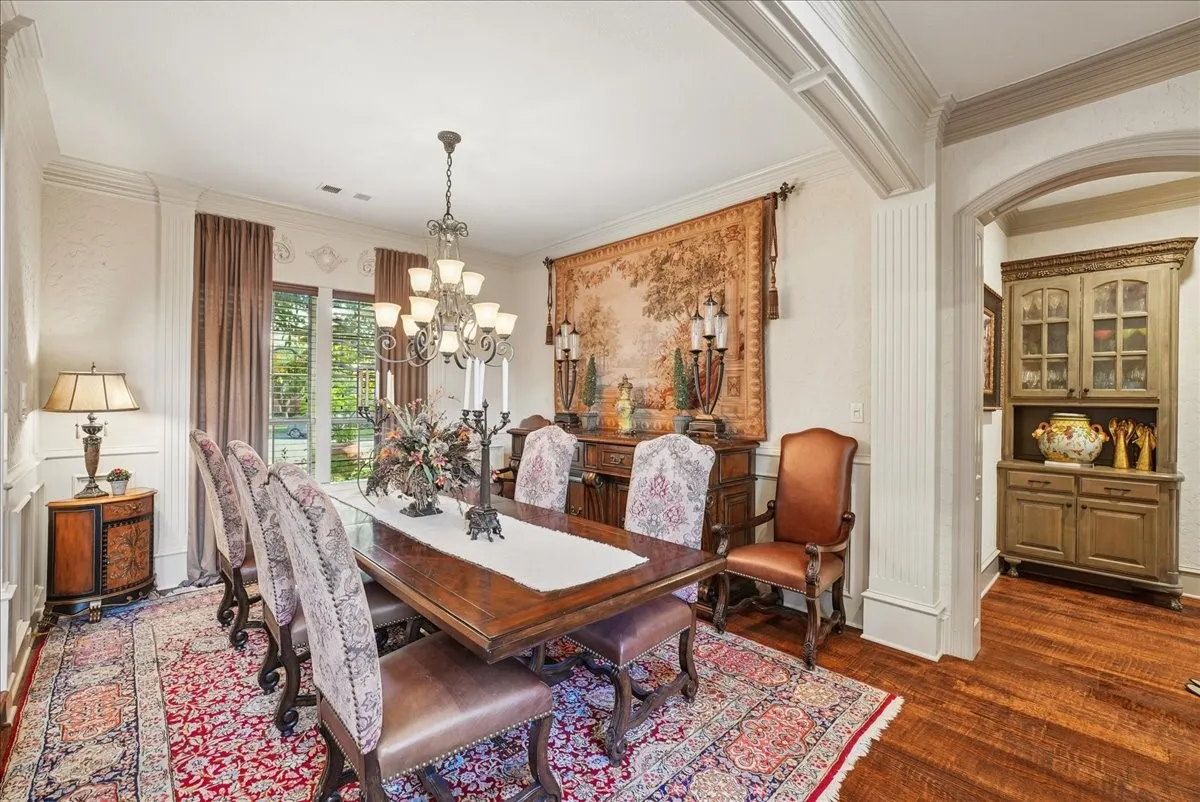Single Family Residence For Sale in Tarrant County , 206 Gallant Court, Colleyville, Texas 76034, 5 Bedroom, 6 Bathroom, 3 Garage spaces, 5,322 Sqft, built in 2004, mls#21380003, Real Estate Agent in Colleyville, Homes For Sale in Tarrant county, Homes For Sale in Colleyville, Realtor in Colleyville Texas, Real Estate Brokerage Independent Realty Texas, Luminita Cordes Realtor