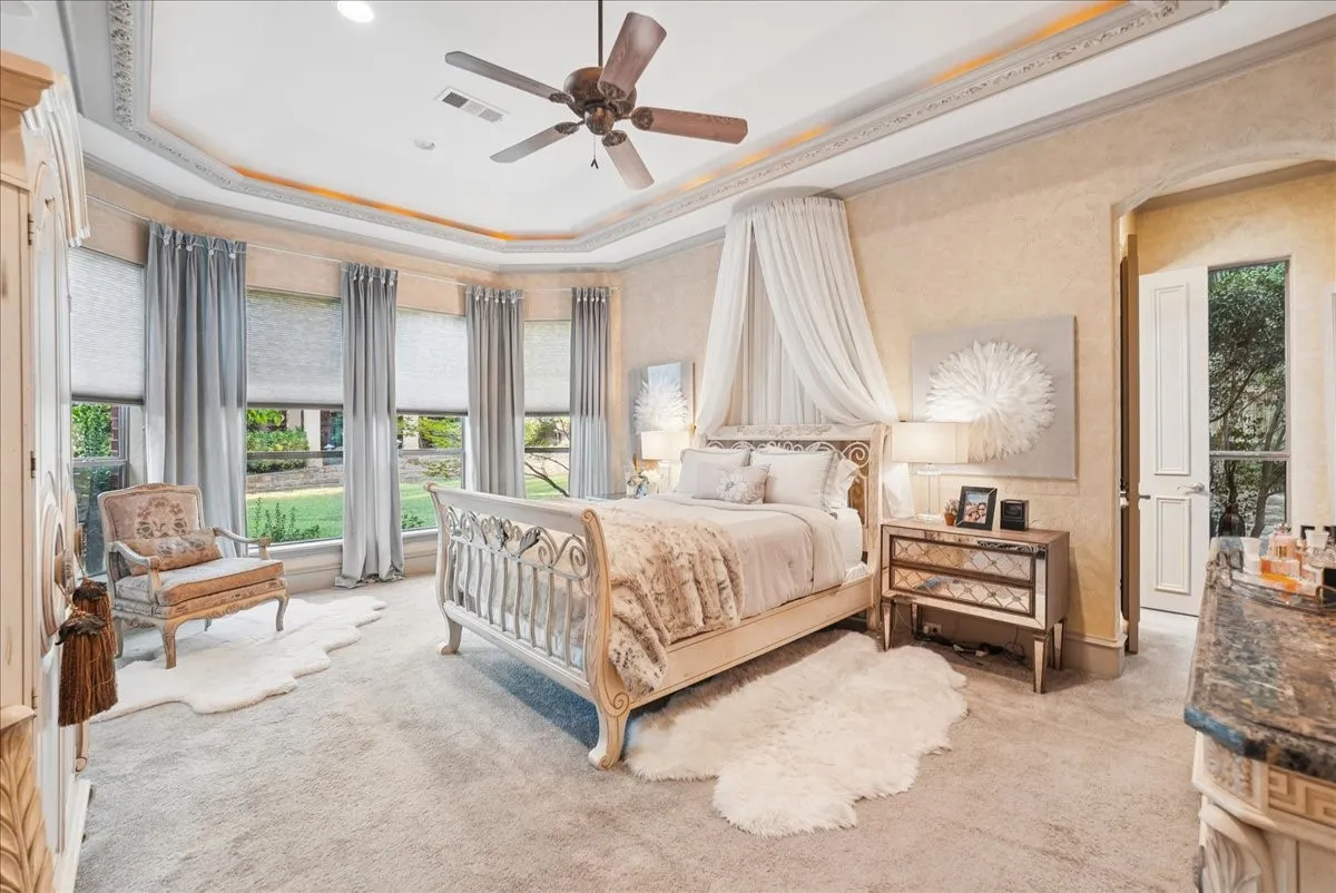 Single Family Residence For Sale in Tarrant County , 206 Gallant Court, Colleyville, Texas 76034, 5 Bedroom, 6 Bathroom, 3 Garage spaces, 5,322 Sqft, built in 2004, mls#21380003, Real Estate Agent in Colleyville, Homes For Sale in Tarrant county, Homes For Sale in Colleyville, Realtor in Colleyville Texas, Real Estate Brokerage Independent Realty Texas, Luminita Cordes Realtor