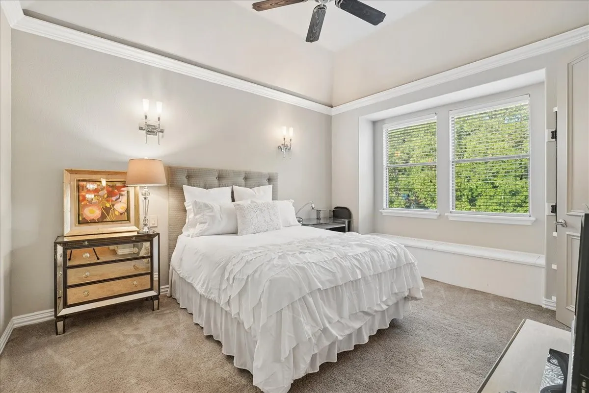 Single Family Residence For Sale in Tarrant County , 206 Gallant Court, Colleyville, Texas 76034, 5 Bedroom, 6 Bathroom, 3 Garage spaces, 5,322 Sqft, built in 2004, mls#21380003, Real Estate Agent in Colleyville, Homes For Sale in Tarrant county, Homes For Sale in Colleyville, Realtor in Colleyville Texas, Real Estate Brokerage Independent Realty Texas, Luminita Cordes Realtor