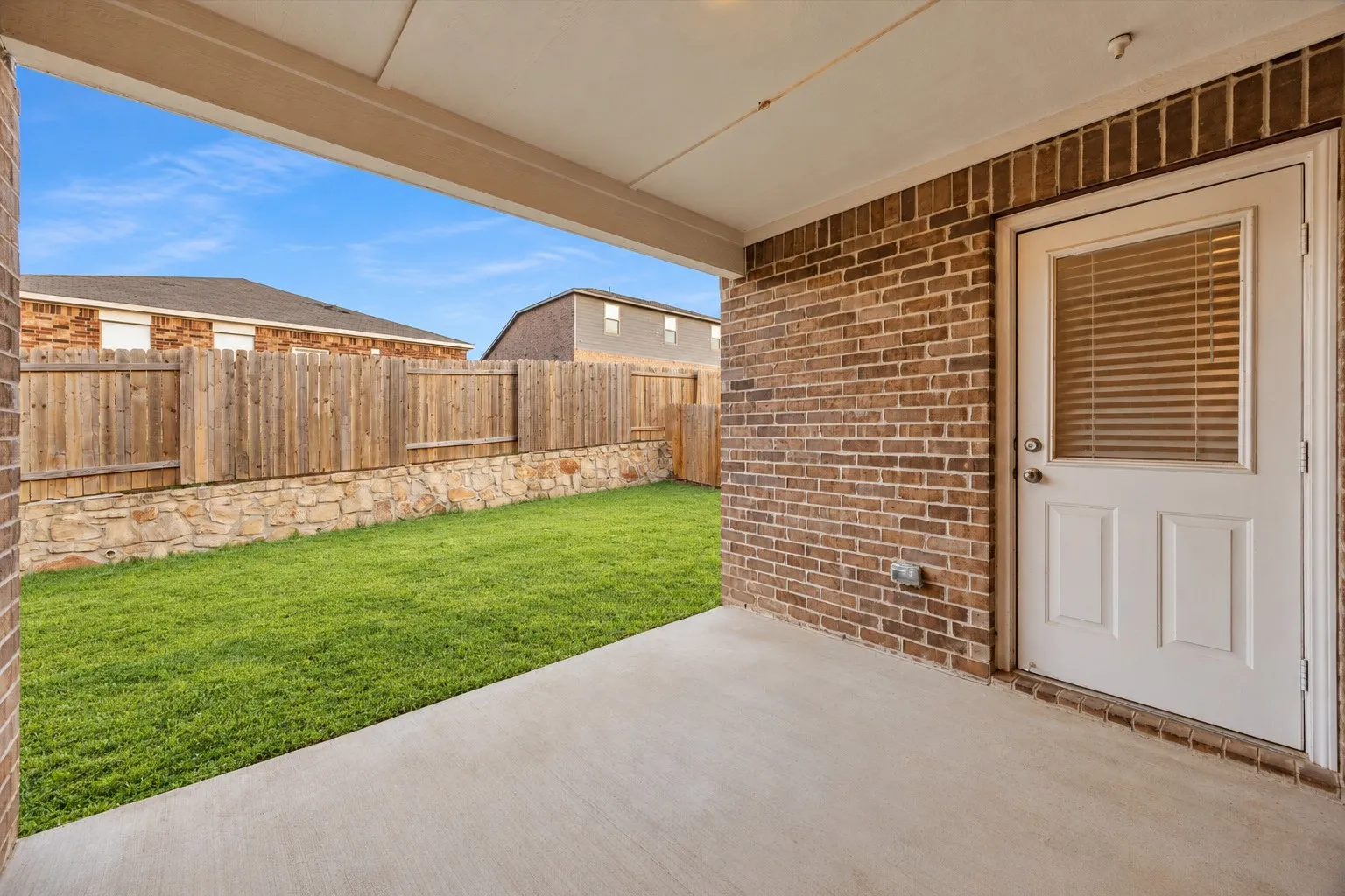 Single Family Residence For Rent in Dallas County , 740 Saratoga Drive, Seagoville, Texas 75159, 4 Bedroom, 2 Bathroom, 2 Garage spaces, 2,006 Sqft, built in 2022, mls#21382501, Real Estate Agent in Seagoville, Homes For Rent in Dallas county, Homes For Rent in Seagoville, Realtor in Seagoville Texas, Real Estate Brokerage Independent Realty Texas, Luminita Cordes Realtor