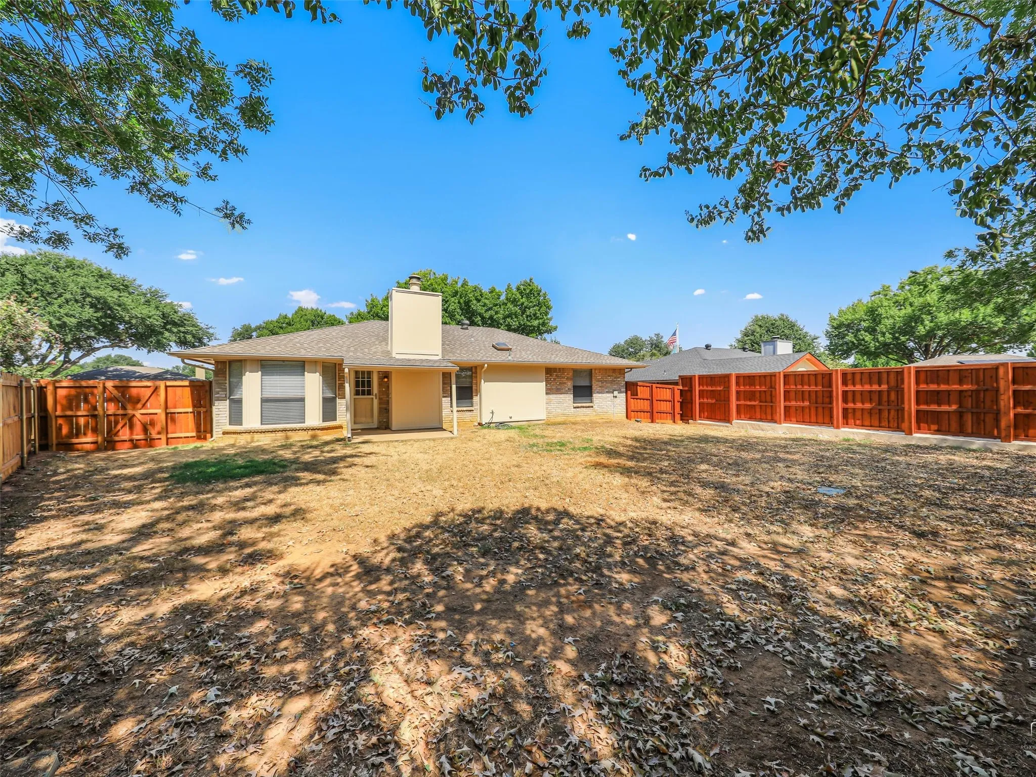 Single Family Residence For Sale in Tarrant County , 408 Anice Lane, Euless, Texas 76039, 3 Bedroom, 2 Bathroom, 2 Garage spaces, 1,271 Sqft, built in 1984, mls#21377710, Real Estate Agent in Euless, Homes For Sale in Tarrant county, Homes For Sale in Euless, Realtor in Euless Texas, Real Estate Brokerage Independent Realty Texas, Luminita Cordes Realtor