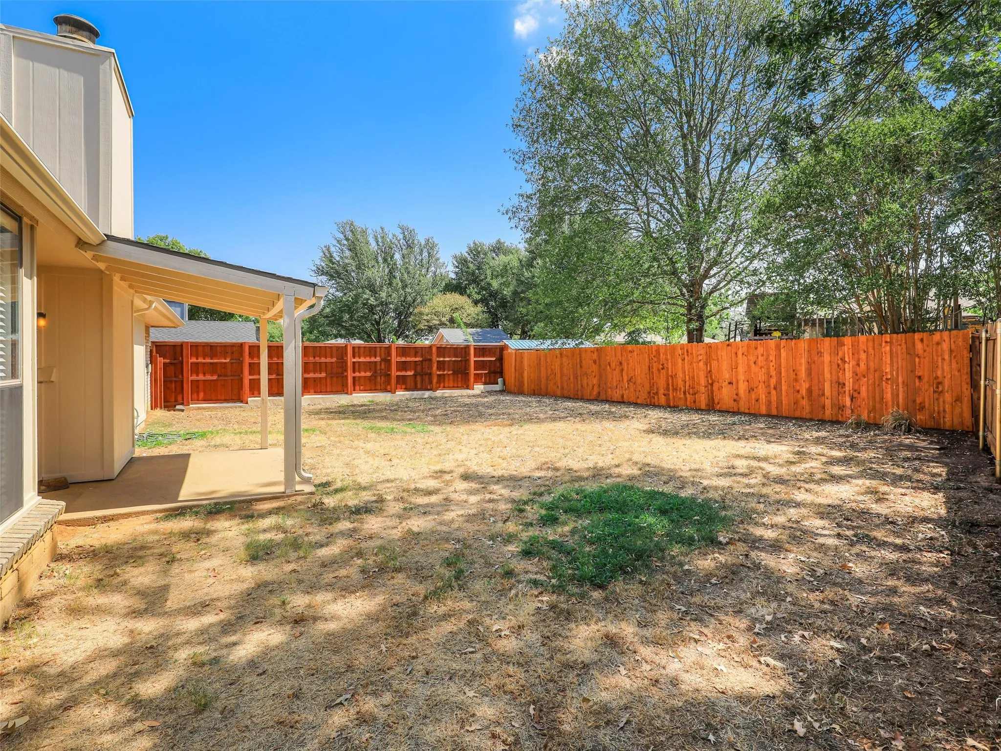 Single Family Residence For Sale in Tarrant County , 408 Anice Lane, Euless, Texas 76039, 3 Bedroom, 2 Bathroom, 2 Garage spaces, 1,271 Sqft, built in 1984, mls#21377710, Real Estate Agent in Euless, Homes For Sale in Tarrant county, Homes For Sale in Euless, Realtor in Euless Texas, Real Estate Brokerage Independent Realty Texas, Luminita Cordes Realtor