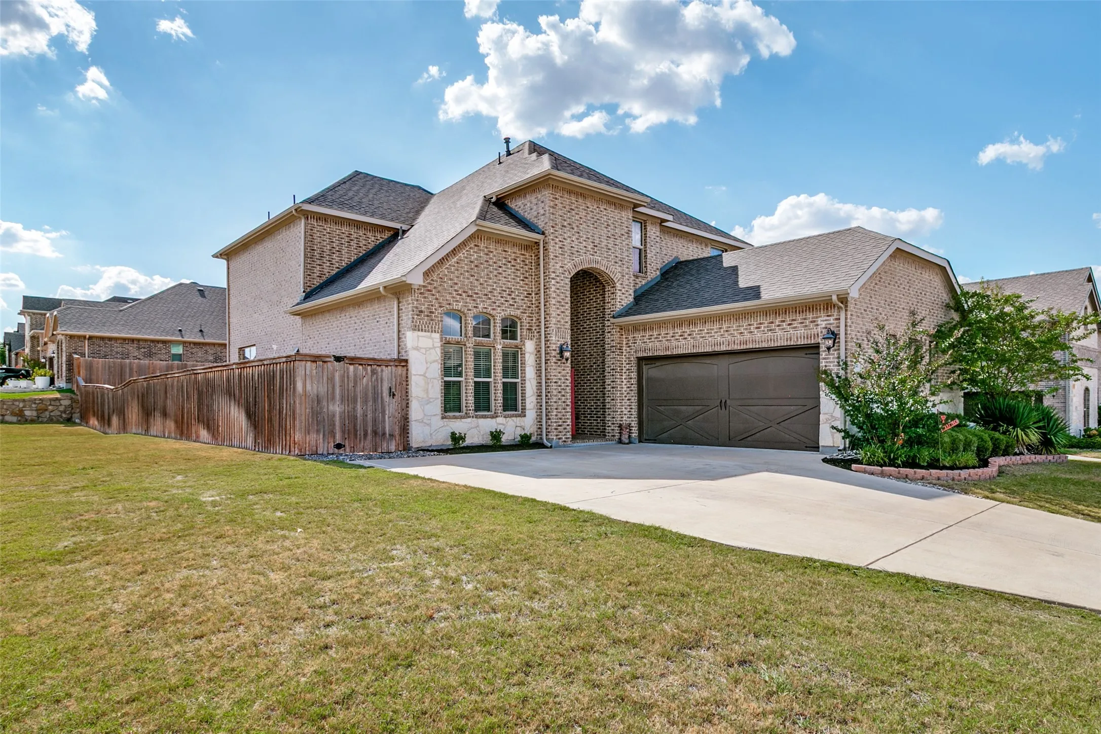 Single Family Residence For Sale in Parker County , 241 Cross Fox Lane, Aledo, Texas 76008, 4 Bedroom, 4 Bathroom, 2 Garage spaces, 2,796 Sqft, built in 2020, mls#21381236, Real Estate Agent in Aledo, Homes For Sale in Parker county, Homes For Sale in Aledo, Realtor in Aledo Texas, Real Estate Brokerage Independent Realty Texas, Luminita Cordes Realtor