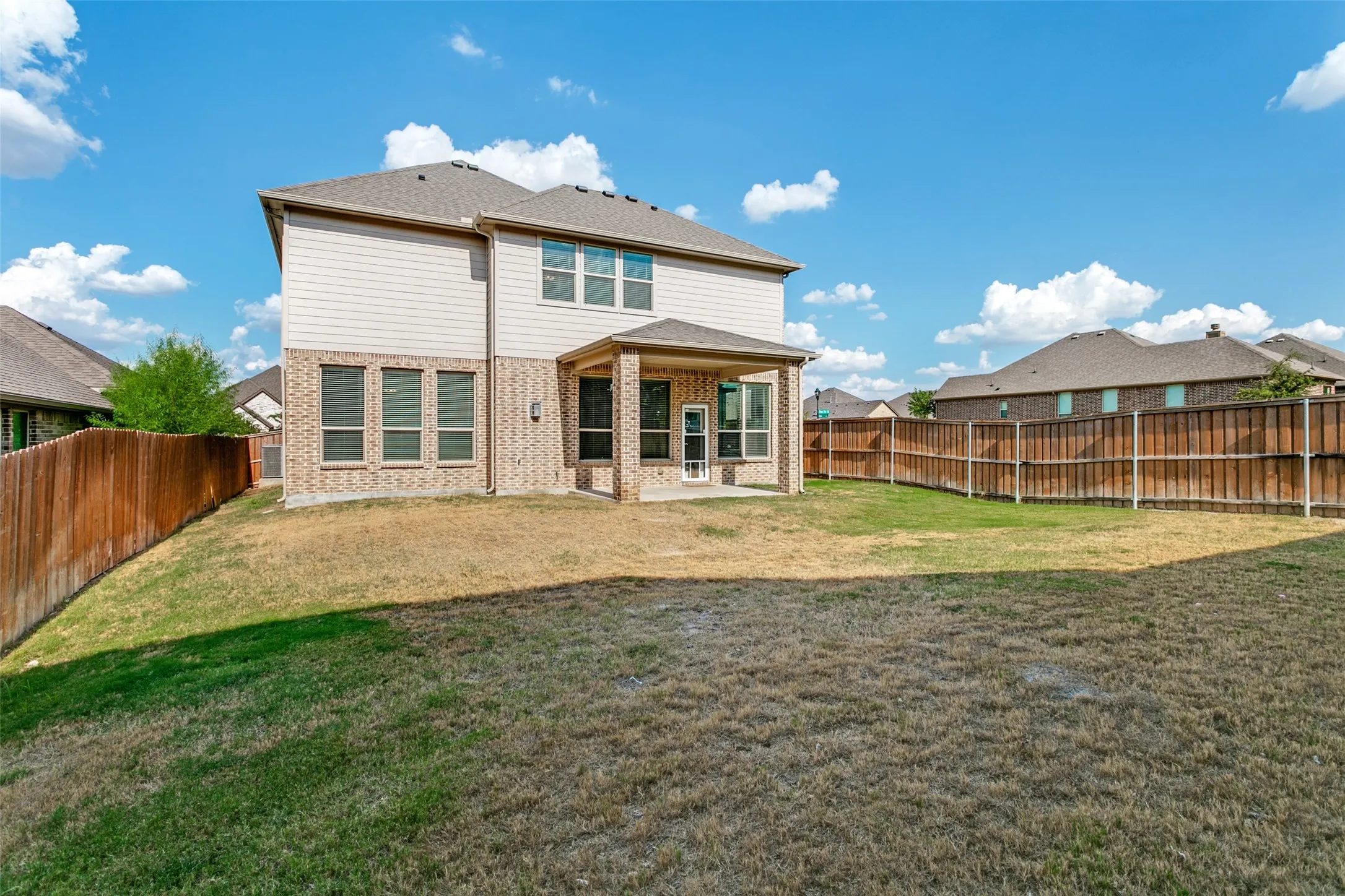 Single Family Residence For Sale in Parker County , 241 Cross Fox Lane, Aledo, Texas 76008, 4 Bedroom, 4 Bathroom, 2 Garage spaces, 2,796 Sqft, built in 2020, mls#21381236, Real Estate Agent in Aledo, Homes For Sale in Parker county, Homes For Sale in Aledo, Realtor in Aledo Texas, Real Estate Brokerage Independent Realty Texas, Luminita Cordes Realtor
