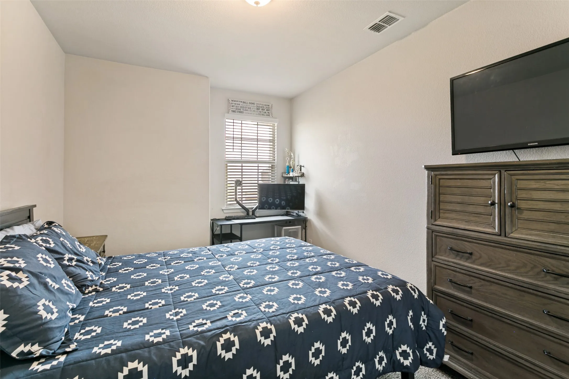 Single Family Residence For Sale in Parker County , 241 Cross Fox Lane, Aledo, Texas 76008, 4 Bedroom, 4 Bathroom, 2 Garage spaces, 2,796 Sqft, built in 2020, mls#21381236, Real Estate Agent in Aledo, Homes For Sale in Parker county, Homes For Sale in Aledo, Realtor in Aledo Texas, Real Estate Brokerage Independent Realty Texas, Luminita Cordes Realtor