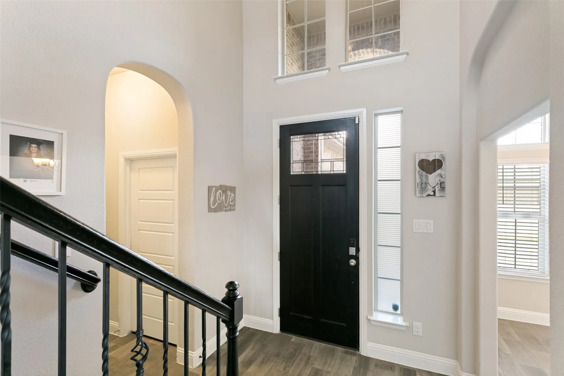 Single Family Residence For Sale in Parker County , 241 Cross Fox Lane, Aledo, Texas 76008, 4 Bedroom, 4 Bathroom, 2 Garage spaces, 2,796 Sqft, built in 2020, mls#21381236, Real Estate Agent in Aledo, Homes For Sale in Parker county, Homes For Sale in Aledo, Realtor in Aledo Texas, Real Estate Brokerage Independent Realty Texas, Luminita Cordes Realtor