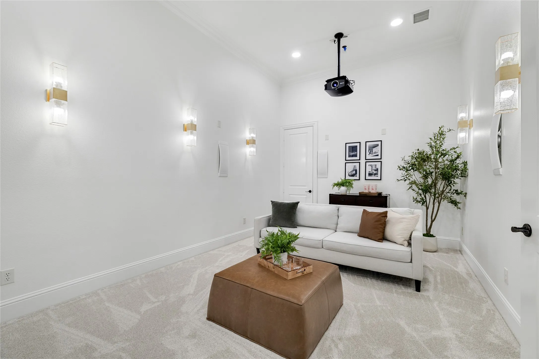 Single Family Residence For Rent in Denton County , 2032 Courtland Drive, Frisco, Texas 75034, 6 Bedroom, 8 Bathroom, 4 Garage spaces, 7,234 Sqft, built in 2011, mls#21379933, Real Estate Agent in Frisco, Homes For Rent in Denton county, Homes For Rent in Frisco, Realtor in Frisco Texas, Real Estate Brokerage Independent Realty Texas, Luminita Cordes Realtor