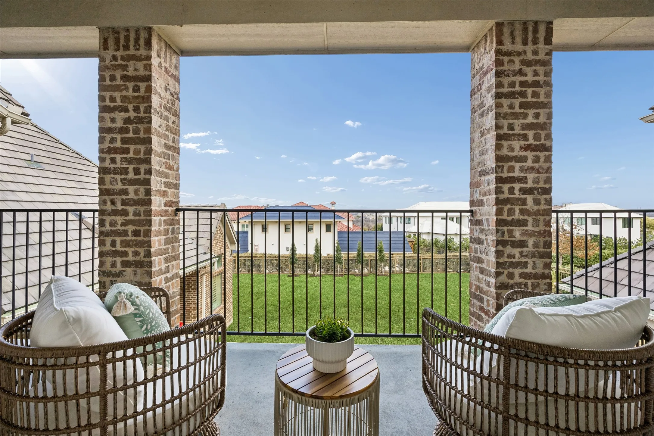 Single Family Residence For Rent in Denton County , 2032 Courtland Drive, Frisco, Texas 75034, 6 Bedroom, 8 Bathroom, 4 Garage spaces, 7,234 Sqft, built in 2011, mls#21379933, Real Estate Agent in Frisco, Homes For Rent in Denton county, Homes For Rent in Frisco, Realtor in Frisco Texas, Real Estate Brokerage Independent Realty Texas, Luminita Cordes Realtor