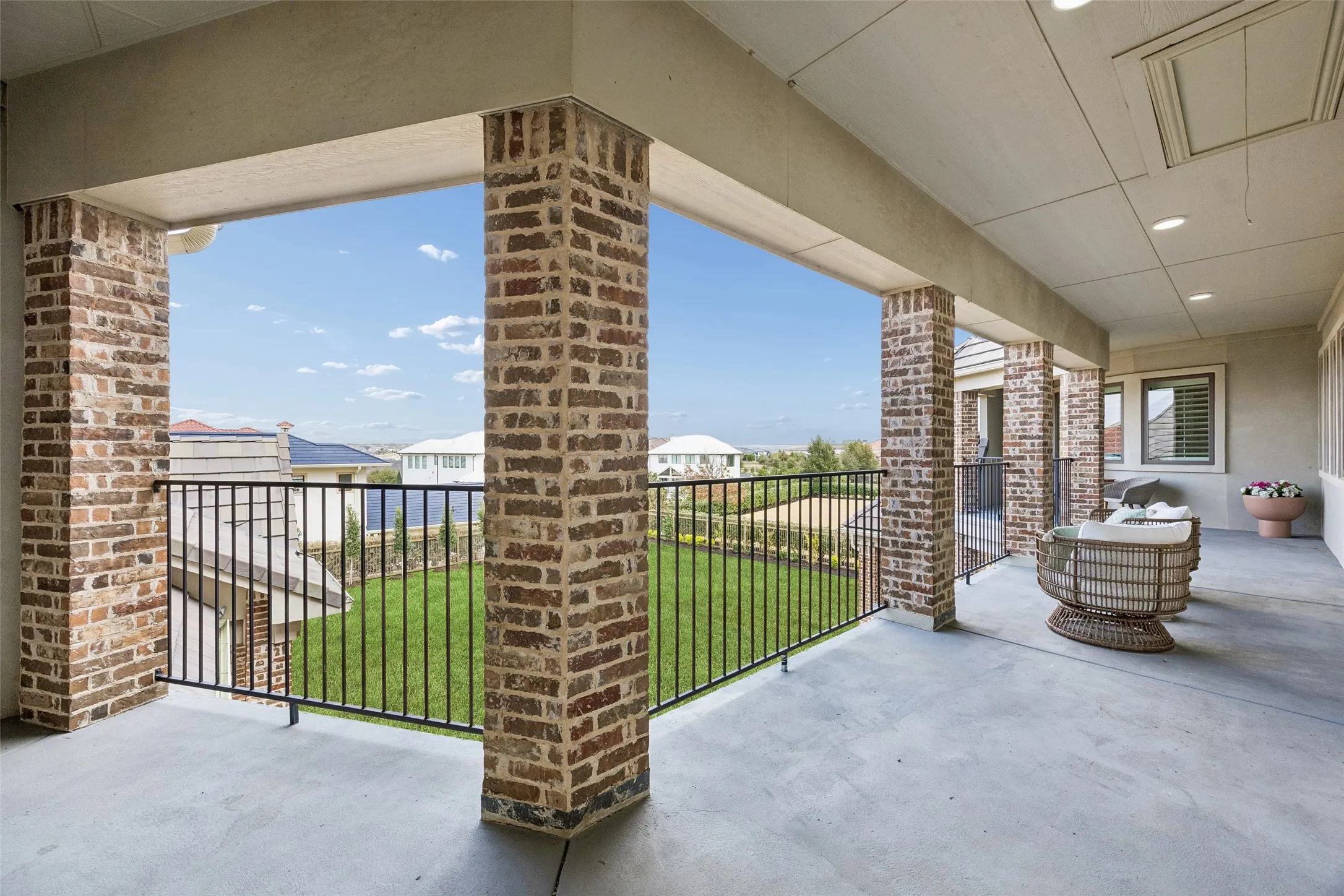 Single Family Residence For Rent in Denton County , 2032 Courtland Drive, Frisco, Texas 75034, 6 Bedroom, 8 Bathroom, 4 Garage spaces, 7,234 Sqft, built in 2011, mls#21379933, Real Estate Agent in Frisco, Homes For Rent in Denton county, Homes For Rent in Frisco, Realtor in Frisco Texas, Real Estate Brokerage Independent Realty Texas, Luminita Cordes Realtor
