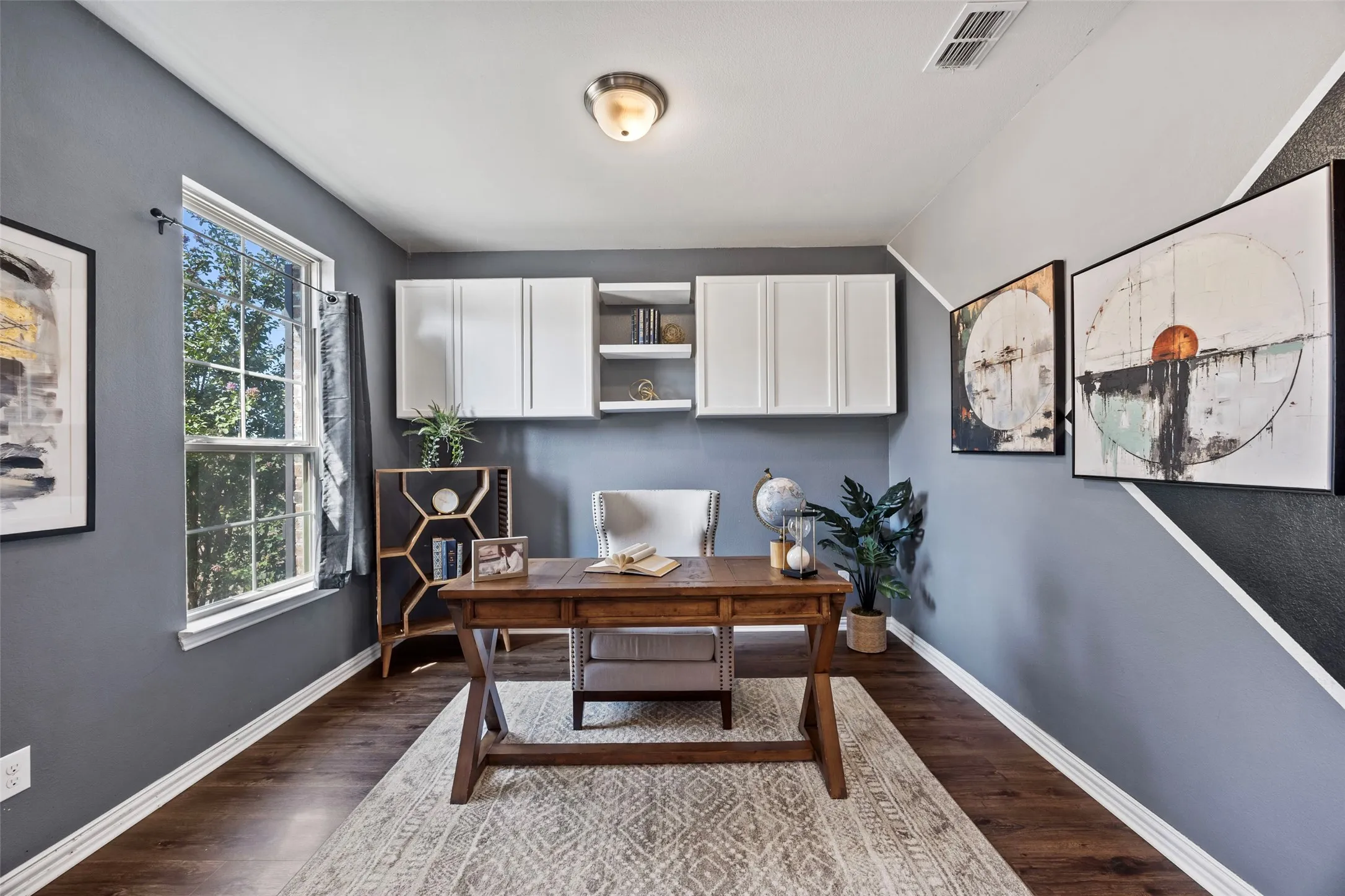 Single Family Residence For Sale in Denton County , 2501 Durango Drive, Carrollton, Texas 75010, 4 Bedroom, 4 Bathroom, 2 Garage spaces, 2,706 Sqft, built in 2018, mls#21382485, Real Estate Agent in Carrollton, Homes For Sale in Denton county, Homes For Sale in Carrollton, Realtor in Carrollton Texas, Real Estate Brokerage Independent Realty Texas, Luminita Cordes Realtor