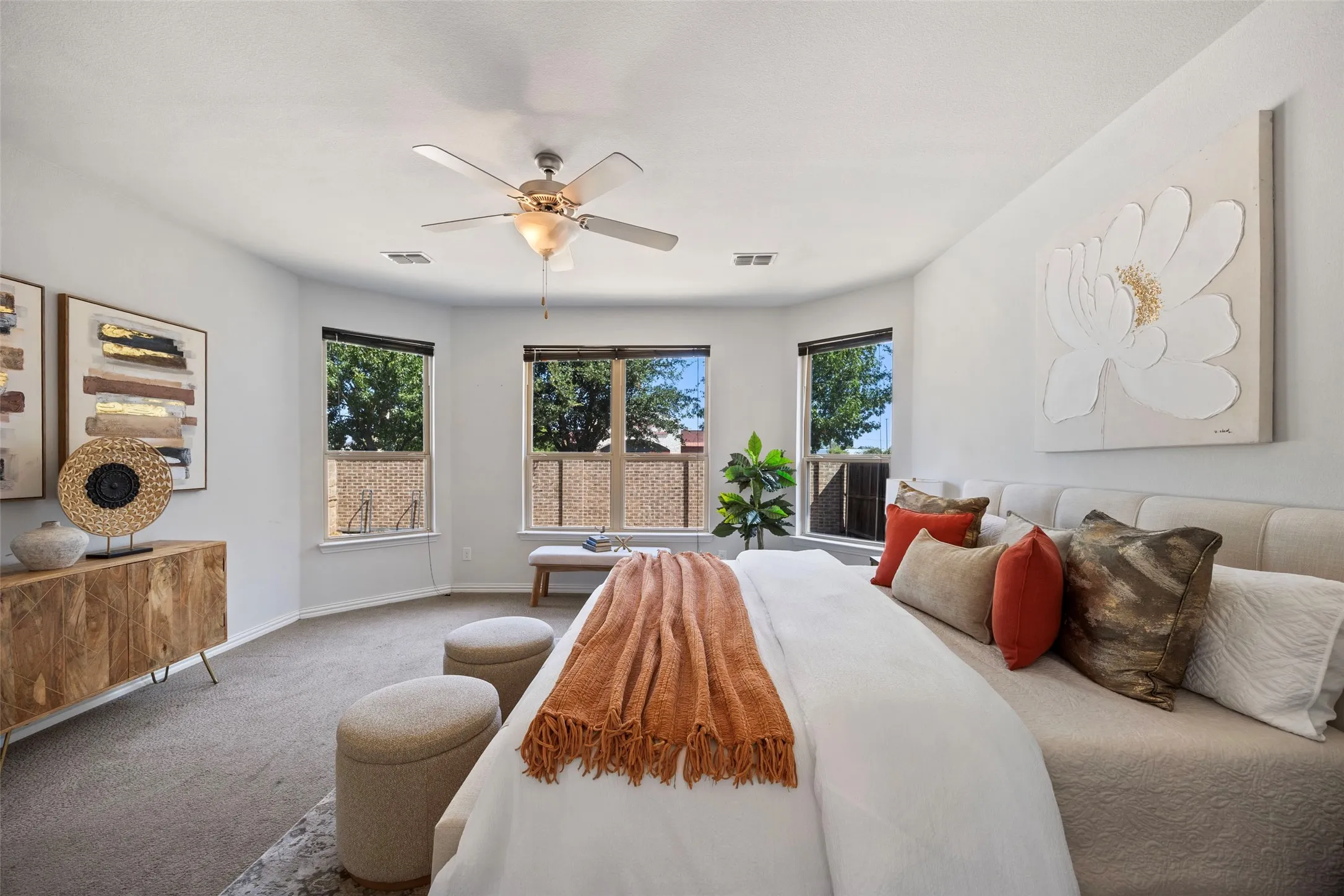 Single Family Residence For Sale in Denton County , 2501 Durango Drive, Carrollton, Texas 75010, 4 Bedroom, 4 Bathroom, 2 Garage spaces, 2,706 Sqft, built in 2018, mls#21382485, Real Estate Agent in Carrollton, Homes For Sale in Denton county, Homes For Sale in Carrollton, Realtor in Carrollton Texas, Real Estate Brokerage Independent Realty Texas, Luminita Cordes Realtor