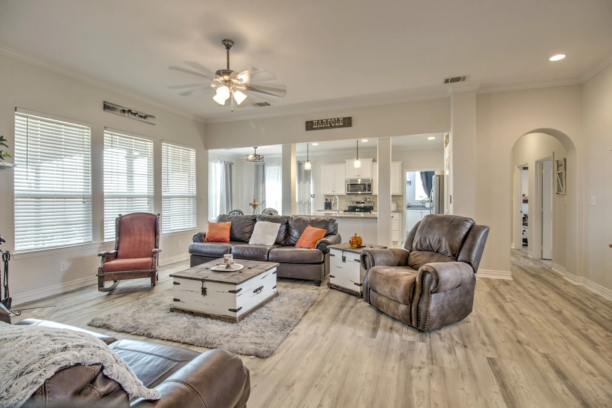 Single Family Residence For Sale in Grayson County , 612 Fawn Trail, Tioga, Texas 76271, 3 Bedroom, 2 Bathroom, 2 Garage spaces, 1,676 Sqft, built in 2017, mls#21375293, Real Estate Agent in Tioga, Homes For Sale in Grayson county, Homes For Sale in Tioga, Realtor in Tioga Texas, Real Estate Brokerage Independent Realty Texas, Luminita Cordes Realtor
