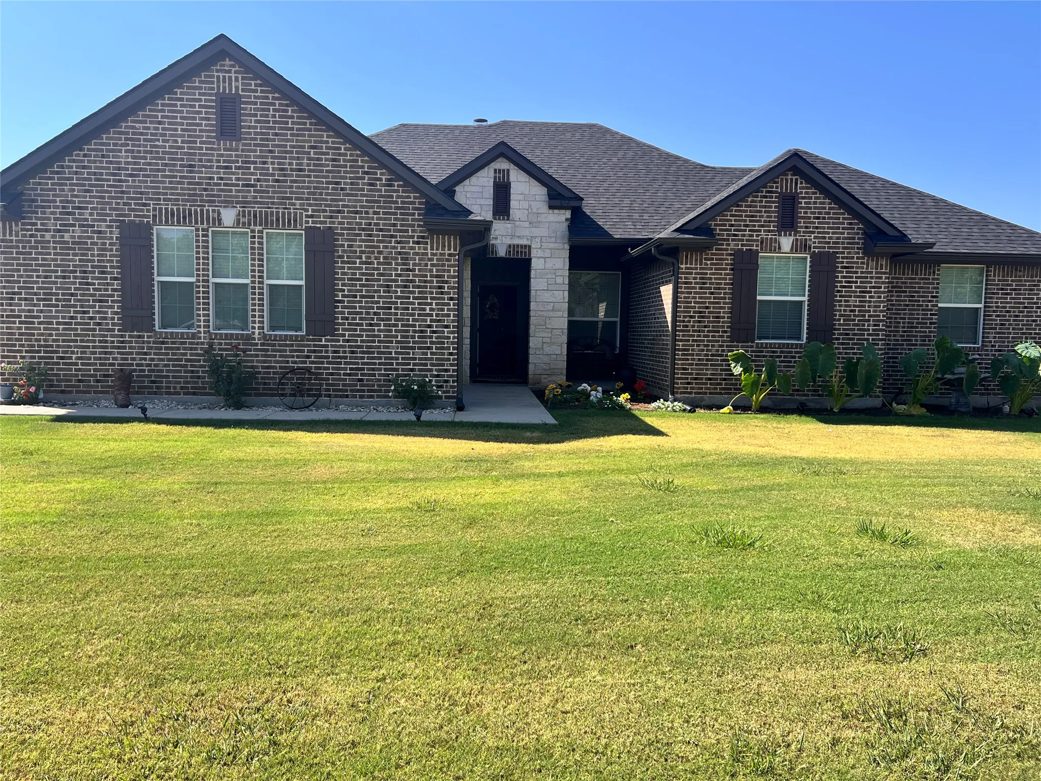 Single Family Residence For Sale
