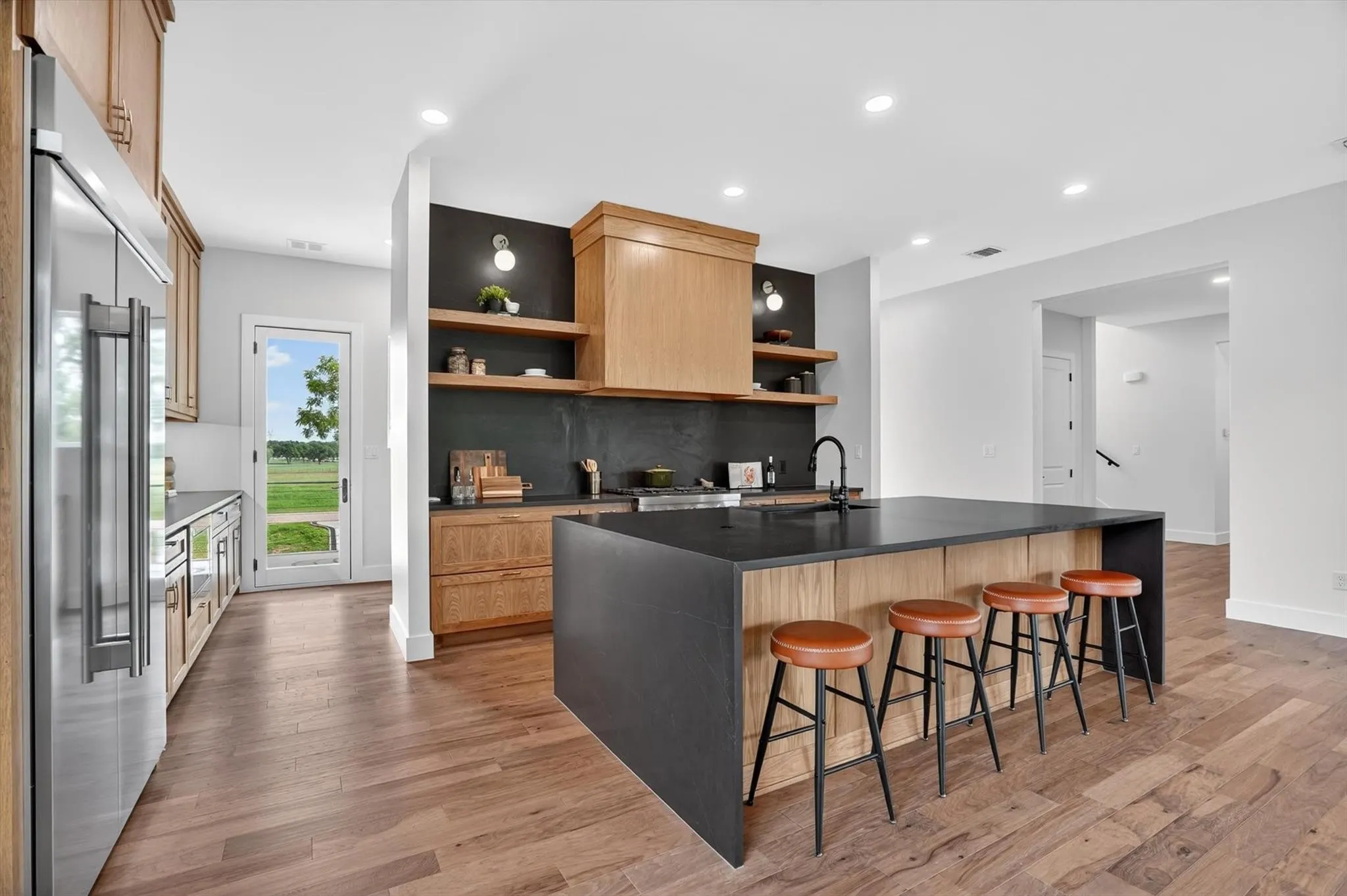 Single Family Residence For Sale in Parker County , 1046 River Ranch Lane, Weatherford, Texas 76087, 4 Bedroom, 5 Bathroom, 3 Garage spaces, 4,013 Sqft, built in 2026, mls#21382207, Real Estate Agent in Weatherford, Homes For Sale in Parker county, Homes For Sale in Weatherford, Realtor in Weatherford Texas, Real Estate Brokerage Independent Realty Texas, Luminita Cordes Realtor