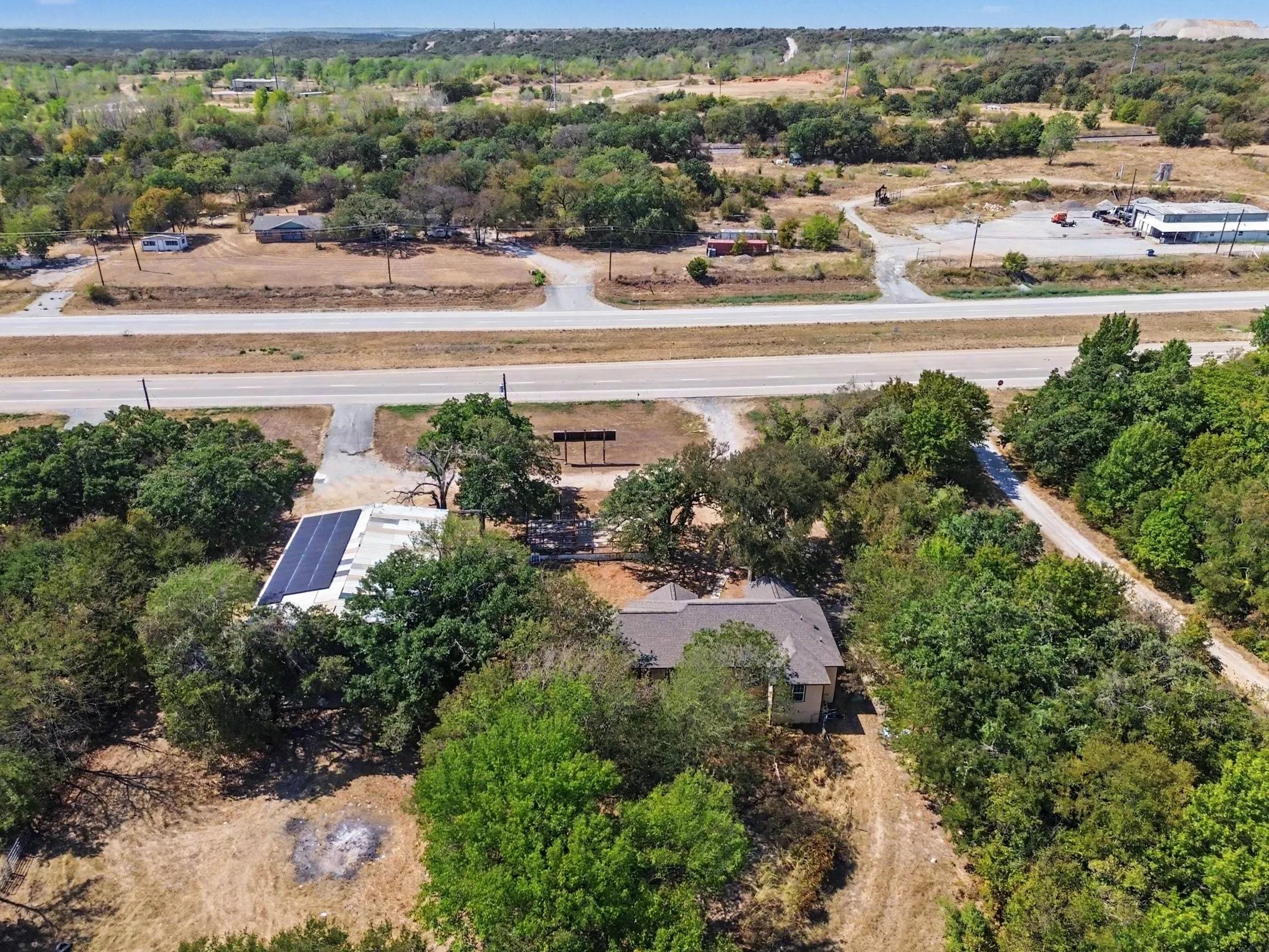 Single Family Residence For Sale in Wise County , 2821 STATE HIGHWAY 101, Bridgeport, Texas 76426, 4 Bedroom, 2 Bathroom, Garage spaces, 1,983 Sqft, built in 2015, mls#21381641, Real Estate Agent in Bridgeport, Homes For Sale in Wise county, Homes For Sale in Bridgeport, Realtor in Bridgeport Texas, Real Estate Brokerage Independent Realty Texas, Luminita Cordes Realtor