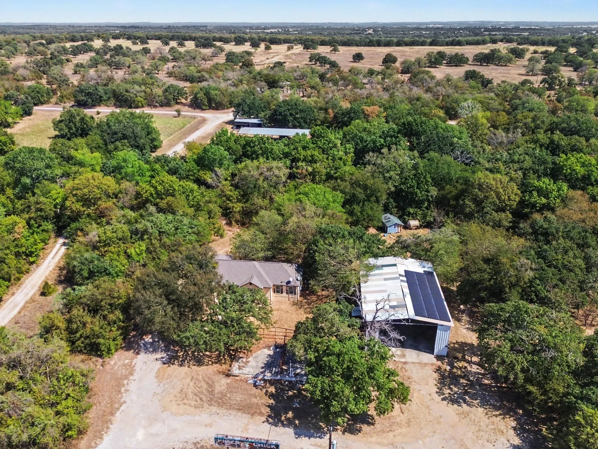 Single Family Residence For Sale in Wise County , 2821 STATE HIGHWAY 101, Bridgeport, Texas 76426, 4 Bedroom, 2 Bathroom, Garage spaces, 1,983 Sqft, built in 2015, mls#21381641, Real Estate Agent in Bridgeport, Homes For Sale in Wise county, Homes For Sale in Bridgeport, Realtor in Bridgeport Texas, Real Estate Brokerage Independent Realty Texas, Luminita Cordes Realtor