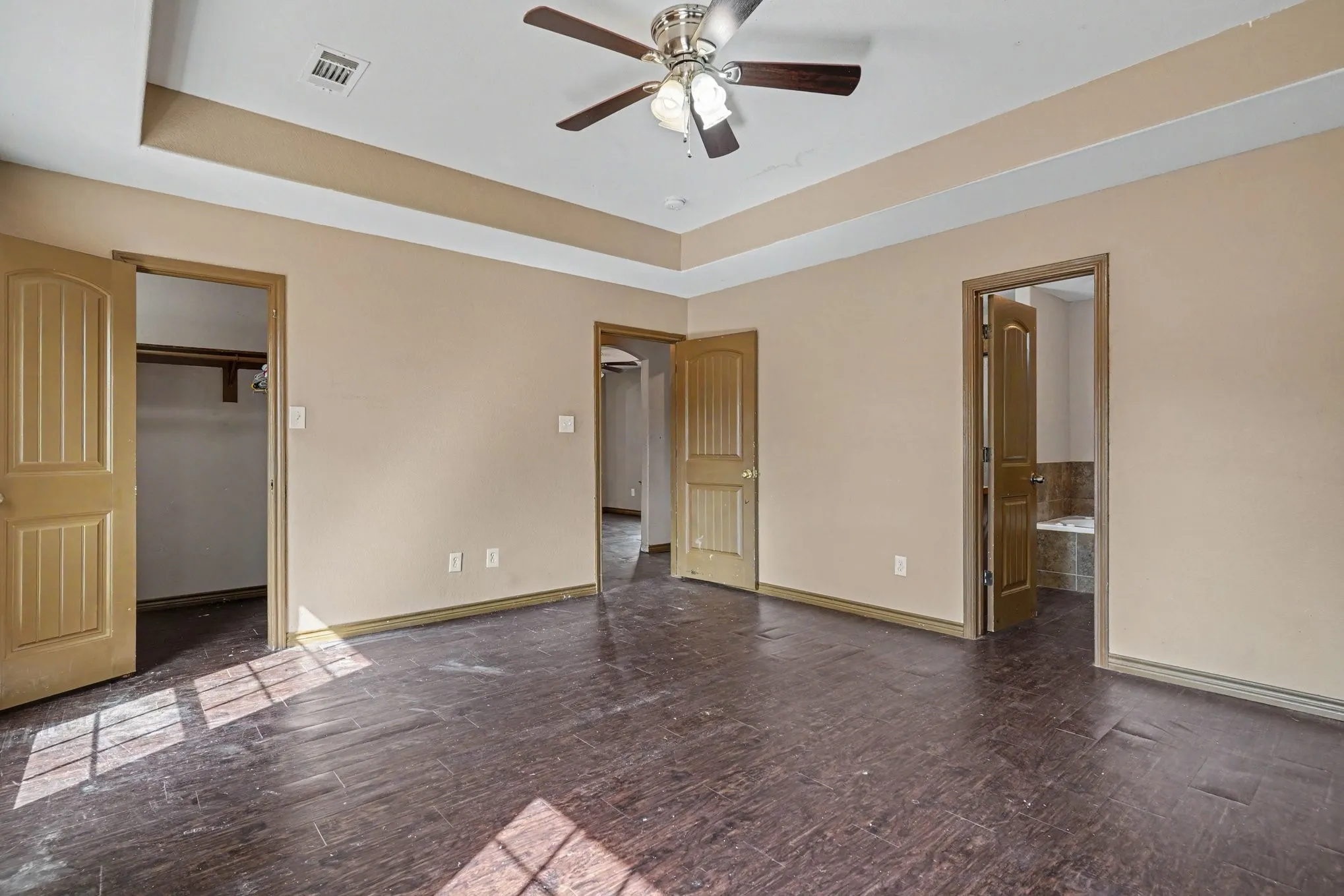 Single Family Residence For Sale in Wise County , 2821 STATE HIGHWAY 101, Bridgeport, Texas 76426, 4 Bedroom, 2 Bathroom, Garage spaces, 1,983 Sqft, built in 2015, mls#21381641, Real Estate Agent in Bridgeport, Homes For Sale in Wise county, Homes For Sale in Bridgeport, Realtor in Bridgeport Texas, Real Estate Brokerage Independent Realty Texas, Luminita Cordes Realtor