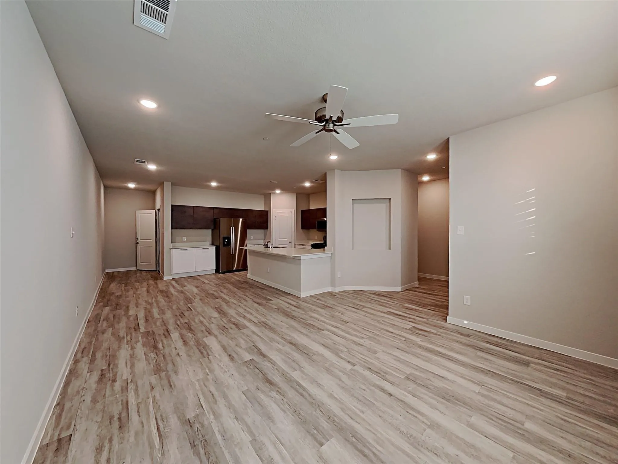 Townhouse For Rent in Collin County , 1312 Creekbank Drive, Mc Kinney, Texas 75071, 4 Bedroom, 3 Bathroom, 2 Garage spaces, 1,900 Sqft, built in 2021, mls#21382547, Real Estate Agent in Mc Kinney, Homes For Rent in Collin county, Homes For Rent in Mc Kinney, Realtor in Mc Kinney Texas, Real Estate Brokerage Independent Realty Texas, Luminita Cordes Realtor