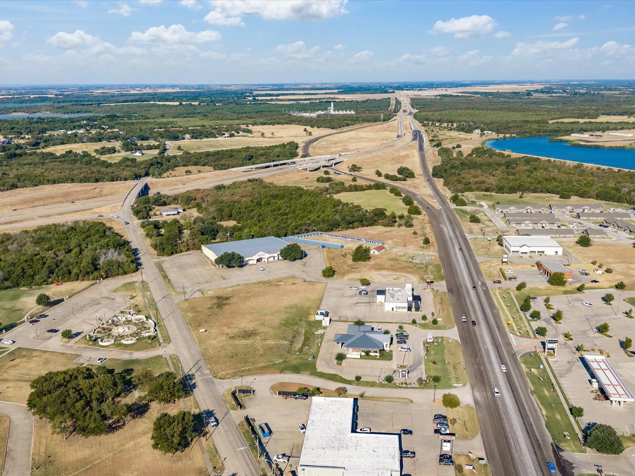 Unimproved Land For Sale in Ellis County , Lot 2R Ennis Parkway Avenue, Ennis, Texas 75119, 0, 0, Garage spaces, 0 Sqft, built in 0, mls#21382372, Real Estate Agent in Ennis, Homes For Sale in Ellis county, Homes For Sale in Ennis, Realtor in Ennis Texas, Real Estate Brokerage Independent Realty Texas, Luminita Cordes Realtor