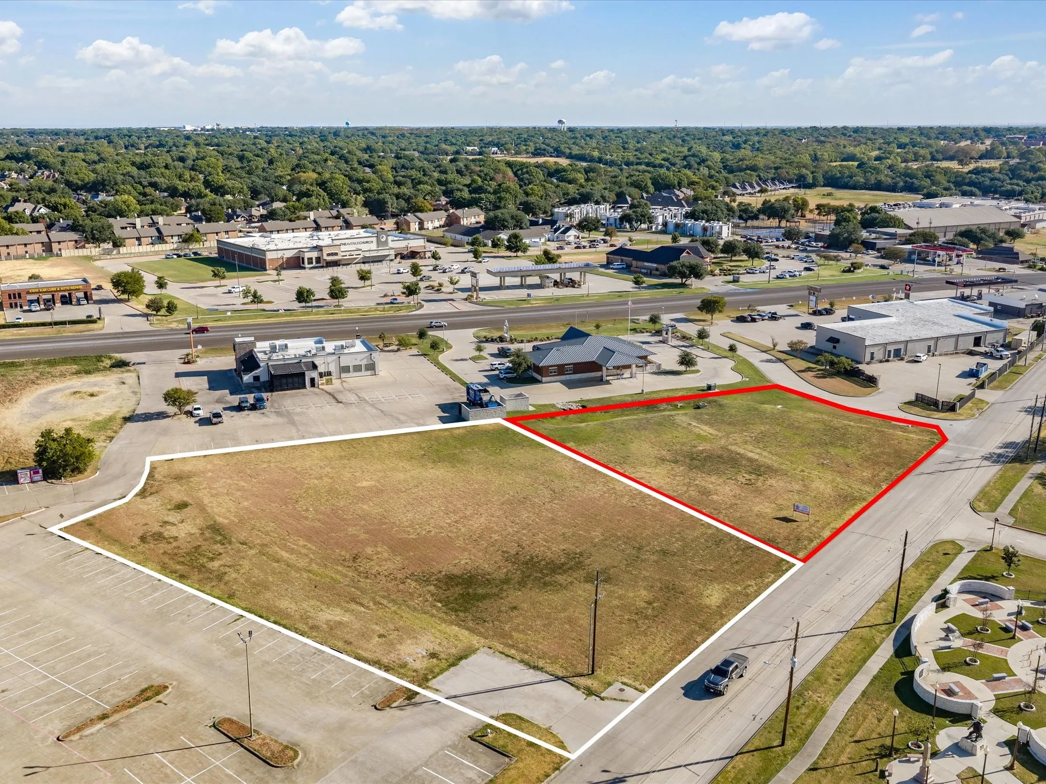 Unimproved Land For Sale in Ellis County , Lot 2R Ennis Parkway Avenue, Ennis, Texas 75119, 0, 0, Garage spaces, 0 Sqft, built in 0, mls#21382372, Real Estate Agent in Ennis, Homes For Sale in Ellis county, Homes For Sale in Ennis, Realtor in Ennis Texas, Real Estate Brokerage Independent Realty Texas, Luminita Cordes Realtor