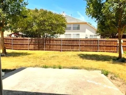 Single Family Residence For Rent in Tarrant County , 315 Pointer Place, Arlington, Texas 76002, 4 Bedroom, 2 Bathroom, 2 Garage spaces, 2,226 Sqft, built in 2000, mls#21382553, Real Estate Agent in Arlington, Homes For Rent in Tarrant county, Homes For Rent in Arlington, Realtor in Arlington Texas, Real Estate Brokerage Independent Realty Texas, Luminita Cordes Realtor