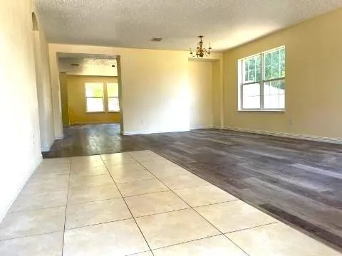 Single Family Residence For Rent in Tarrant County , 315 Pointer Place, Arlington, Texas 76002, 4 Bedroom, 2 Bathroom, 2 Garage spaces, 2,226 Sqft, built in 2000, mls#21382553, Real Estate Agent in Arlington, Homes For Rent in Tarrant county, Homes For Rent in Arlington, Realtor in Arlington Texas, Real Estate Brokerage Independent Realty Texas, Luminita Cordes Realtor