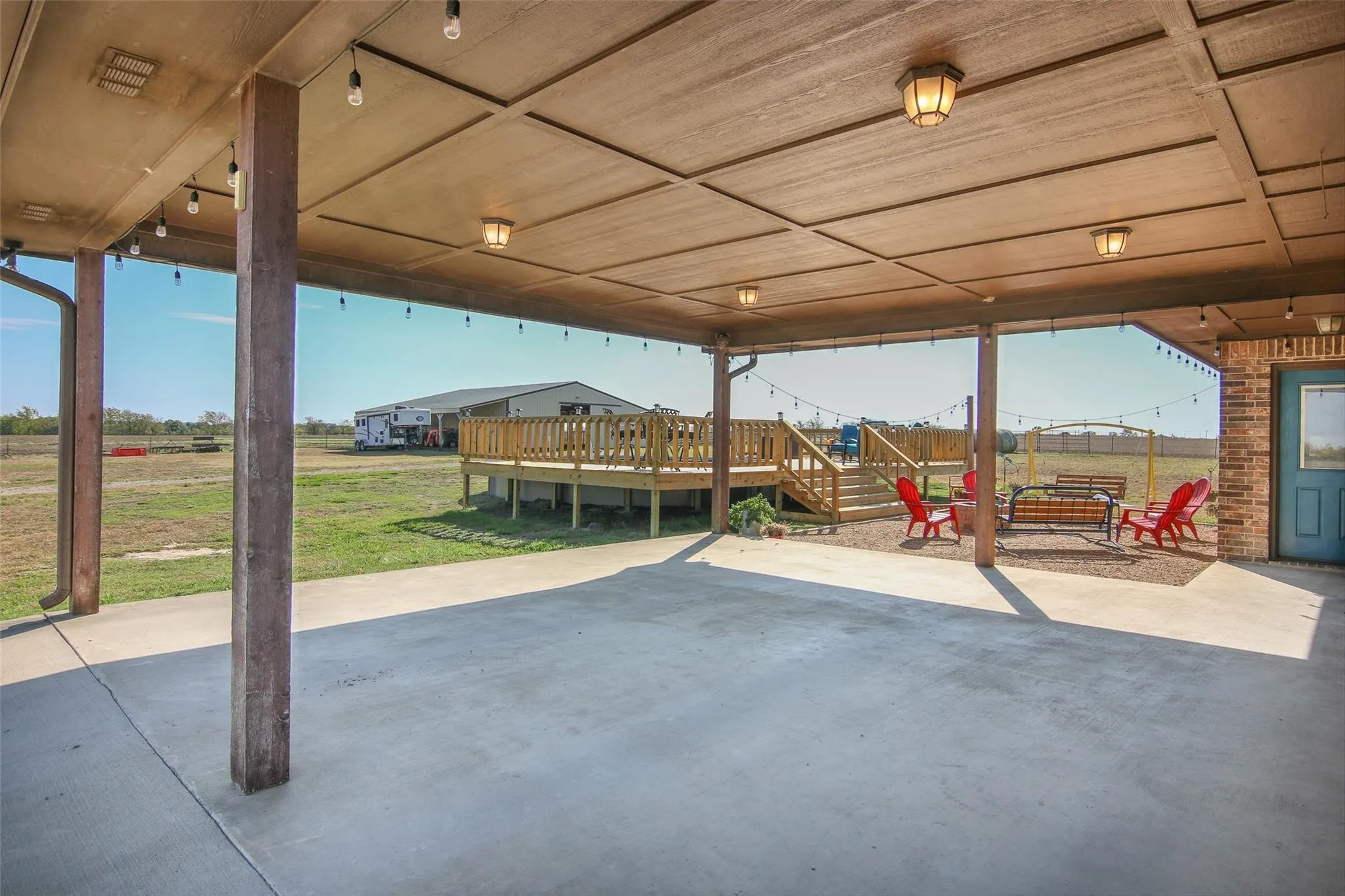 Farm For Rent in Grayson County , 7158 Luella Road, Sherman, Texas 75090, 4 Bedroom, 3 Bathroom, Garage spaces, 2,424 Sqft, built in 2008, mls#21382561, Real Estate Agent in Sherman, Homes For Rent in Grayson county, Homes For Rent in Sherman, Realtor in Sherman Texas, Real Estate Brokerage Independent Realty Texas, Luminita Cordes Realtor