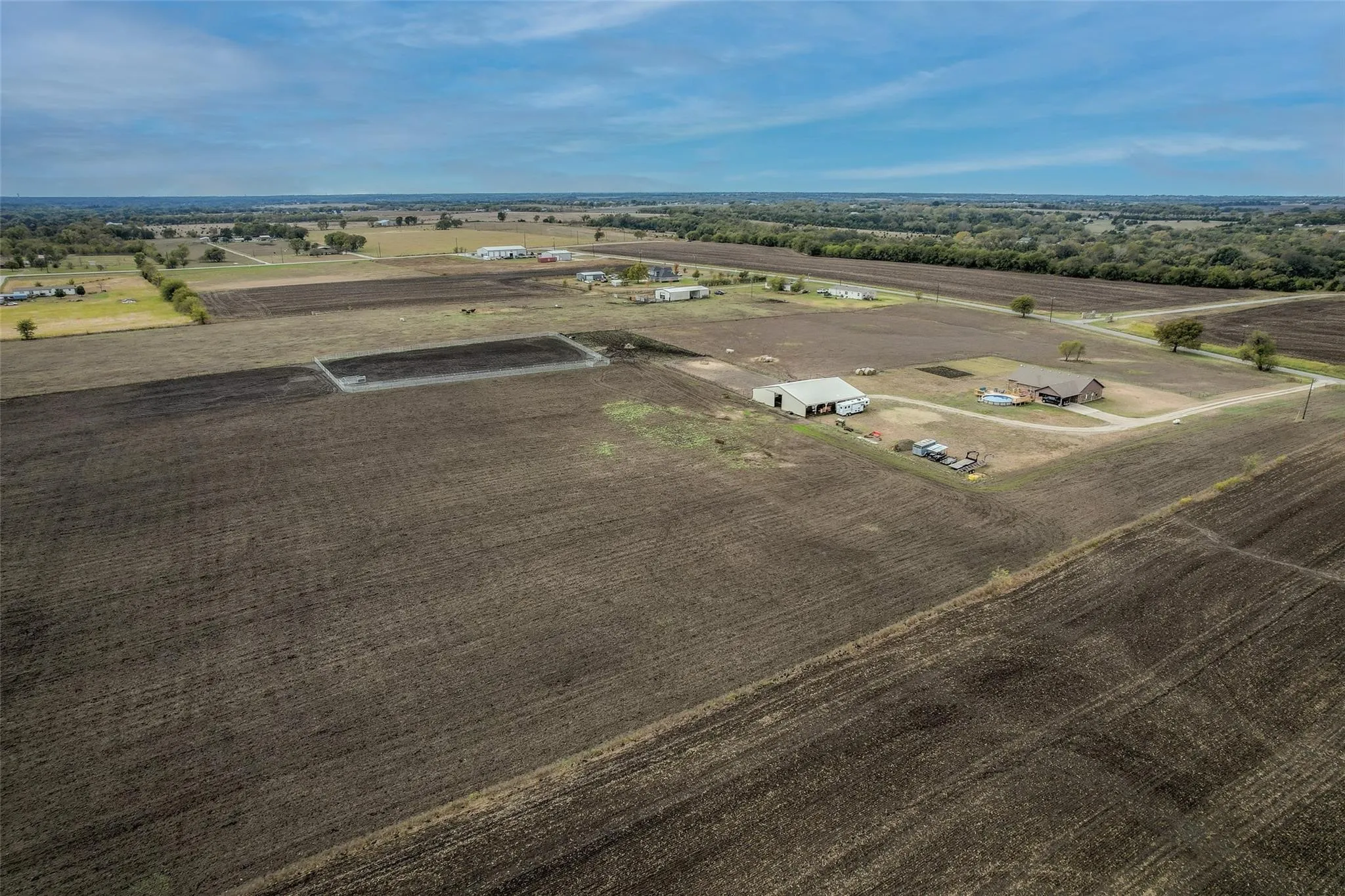 Farm For Rent in Grayson County , 7158 Luella Road, Sherman, Texas 75090, 4 Bedroom, 3 Bathroom, Garage spaces, 2,424 Sqft, built in 2008, mls#21382561, Real Estate Agent in Sherman, Homes For Rent in Grayson county, Homes For Rent in Sherman, Realtor in Sherman Texas, Real Estate Brokerage Independent Realty Texas, Luminita Cordes Realtor