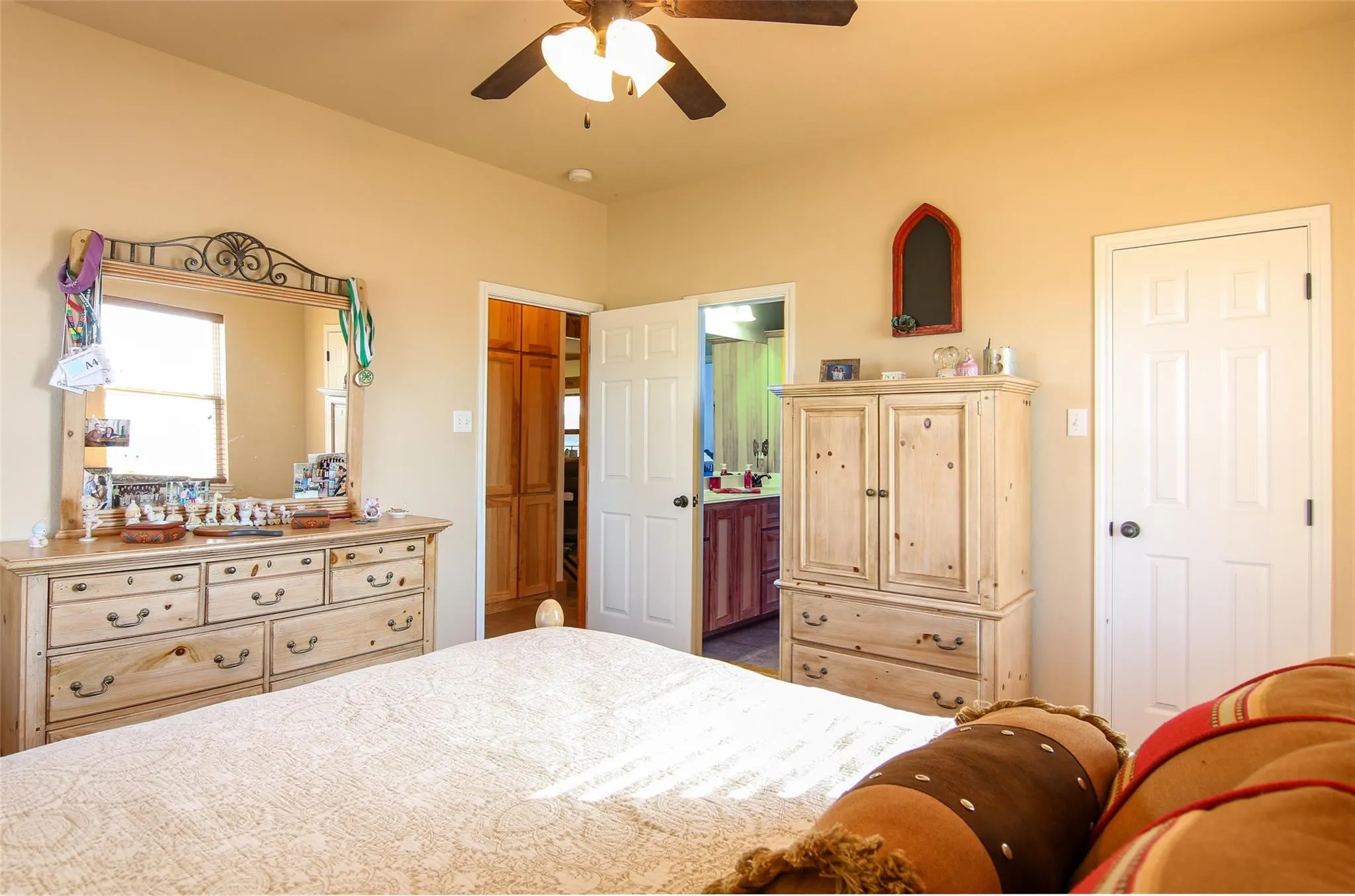 Farm For Rent in Grayson County , 7158 Luella Road, Sherman, Texas 75090, 4 Bedroom, 3 Bathroom, Garage spaces, 2,424 Sqft, built in 2008, mls#21382561, Real Estate Agent in Sherman, Homes For Rent in Grayson county, Homes For Rent in Sherman, Realtor in Sherman Texas, Real Estate Brokerage Independent Realty Texas, Luminita Cordes Realtor