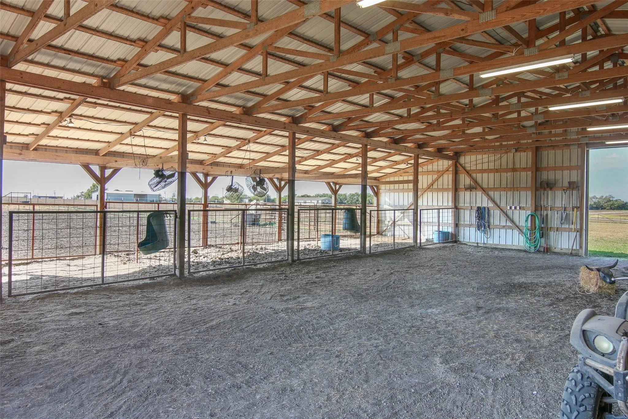 Farm For Rent in Grayson County , 7158 Luella Road, Sherman, Texas 75090, 4 Bedroom, 3 Bathroom, Garage spaces, 2,424 Sqft, built in 2008, mls#21382561, Real Estate Agent in Sherman, Homes For Rent in Grayson county, Homes For Rent in Sherman, Realtor in Sherman Texas, Real Estate Brokerage Independent Realty Texas, Luminita Cordes Realtor