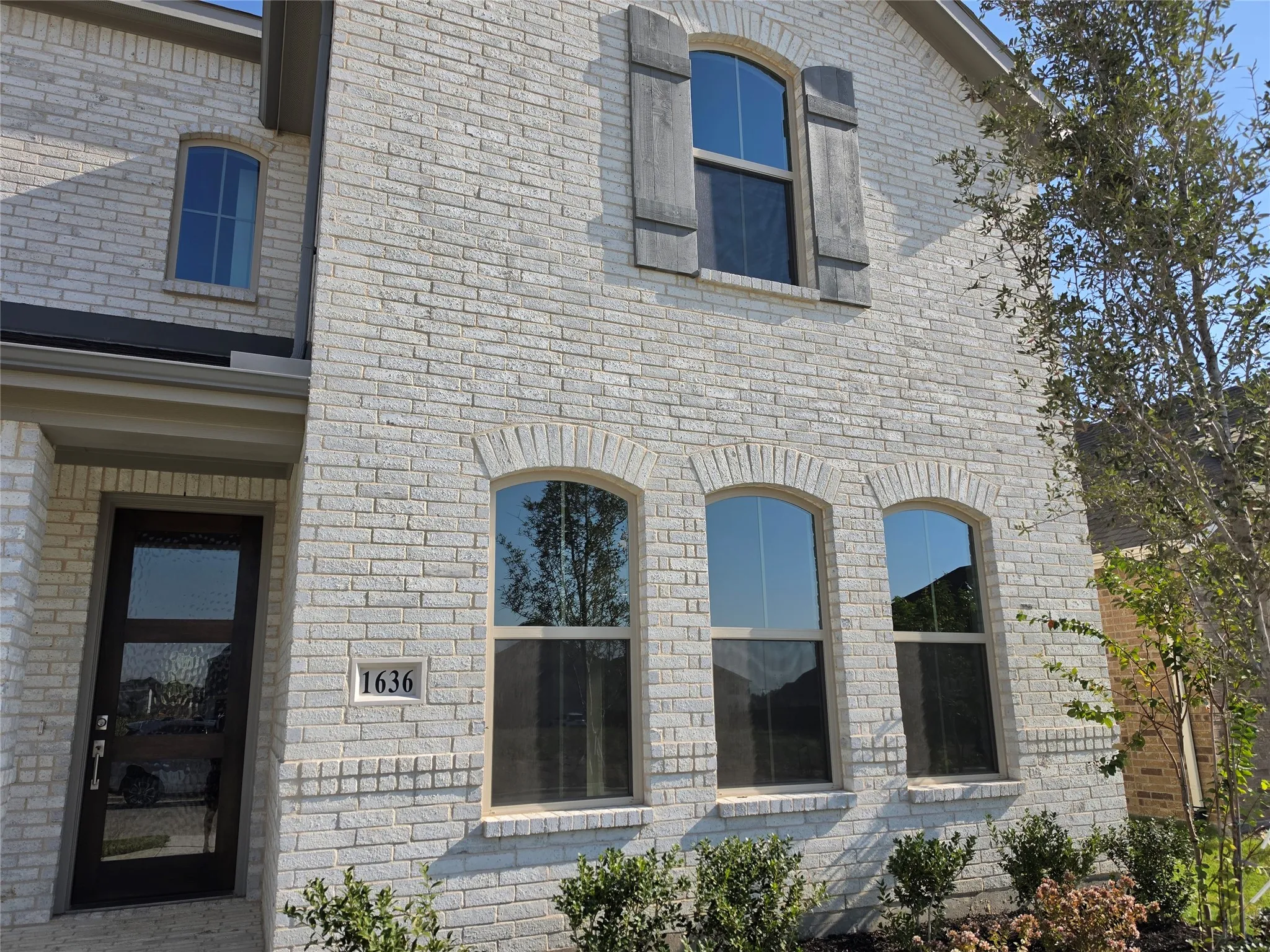 Single Family Residence For Rent in Tarrant County , 1636 Cornwall Avenue, Fort Worth, Texas 76052, 4 Bedroom, 4 Bathroom, 2 Garage spaces, 2,682 Sqft, built in 2026, mls#21382563, Real Estate Agent in Fort Worth, Homes For Rent in Tarrant county, Homes For Rent in Fort Worth, Realtor in Fort Worth Texas, Real Estate Brokerage Independent Realty Texas, Luminita Cordes Realtor