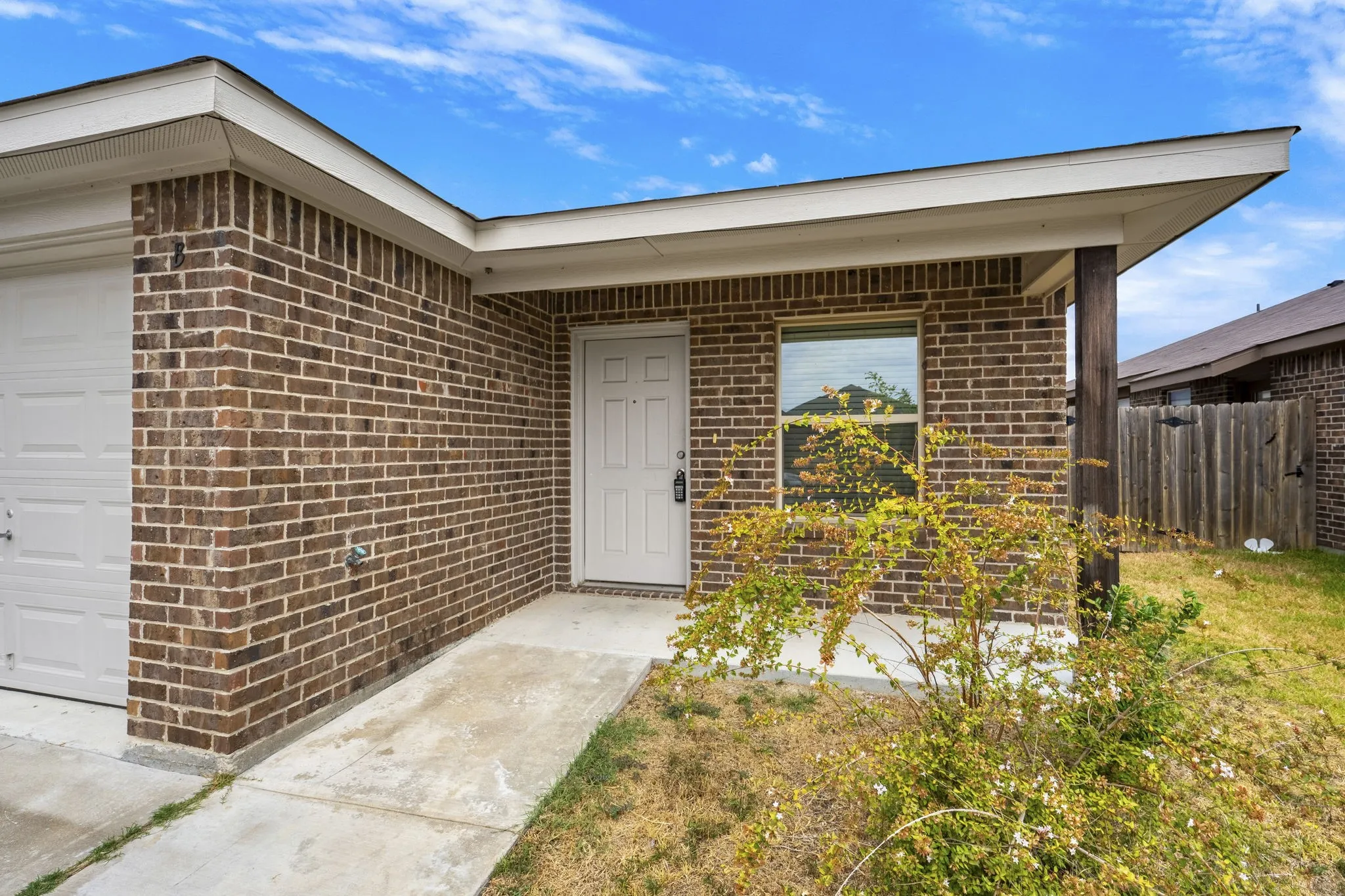 Duplex For Rent in Bell County , 6011 Amelia Earhart Boulevard B, Killeen, Texas 76543, 3 Bedroom, 2 Bathroom, 1 Garage spaces, 1,300 Sqft, built in 2020, mls#21382566, Real Estate Agent in Killeen, Homes For Rent in Bell county, Homes For Rent in Killeen, Realtor in Killeen Texas, Real Estate Brokerage Independent Realty Texas, Luminita Cordes Realtor