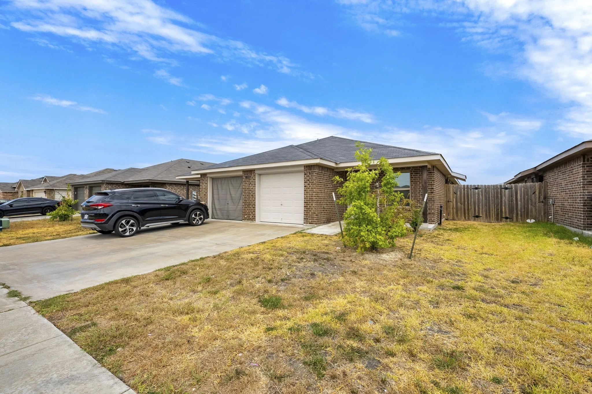 Duplex For Rent in Bell County , 6011 Amelia Earhart Boulevard B, Killeen, Texas 76543, 3 Bedroom, 2 Bathroom, 1 Garage spaces, 1,300 Sqft, built in 2020, mls#21382566, Real Estate Agent in Killeen, Homes For Rent in Bell county, Homes For Rent in Killeen, Realtor in Killeen Texas, Real Estate Brokerage Independent Realty Texas, Luminita Cordes Realtor