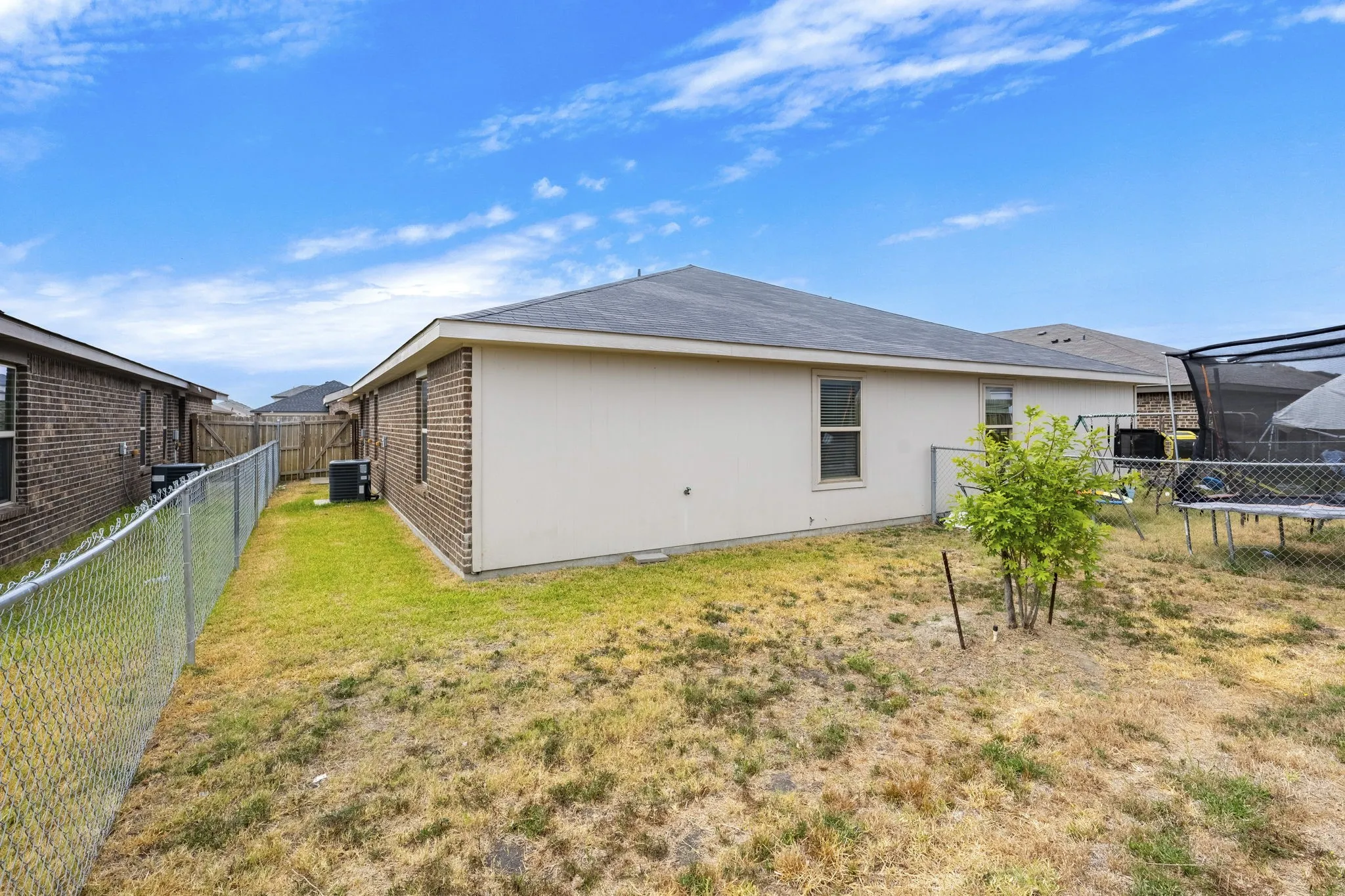 Duplex For Rent in Bell County , 6011 Amelia Earhart Boulevard B, Killeen, Texas 76543, 3 Bedroom, 2 Bathroom, 1 Garage spaces, 1,300 Sqft, built in 2020, mls#21382566, Real Estate Agent in Killeen, Homes For Rent in Bell county, Homes For Rent in Killeen, Realtor in Killeen Texas, Real Estate Brokerage Independent Realty Texas, Luminita Cordes Realtor