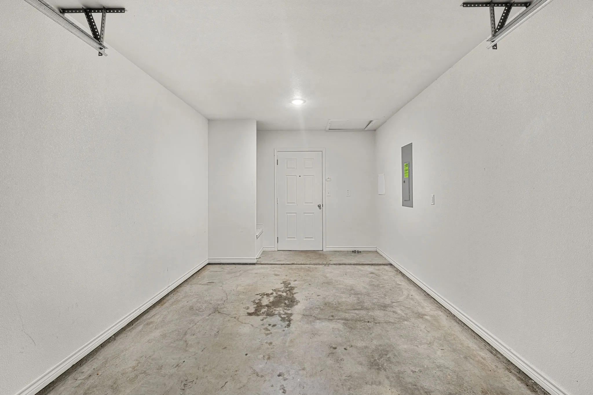 Duplex For Rent in Bell County , 6011 Amelia Earhart Boulevard B, Killeen, Texas 76543, 3 Bedroom, 2 Bathroom, 1 Garage spaces, 1,300 Sqft, built in 2020, mls#21382566, Real Estate Agent in Killeen, Homes For Rent in Bell county, Homes For Rent in Killeen, Realtor in Killeen Texas, Real Estate Brokerage Independent Realty Texas, Luminita Cordes Realtor