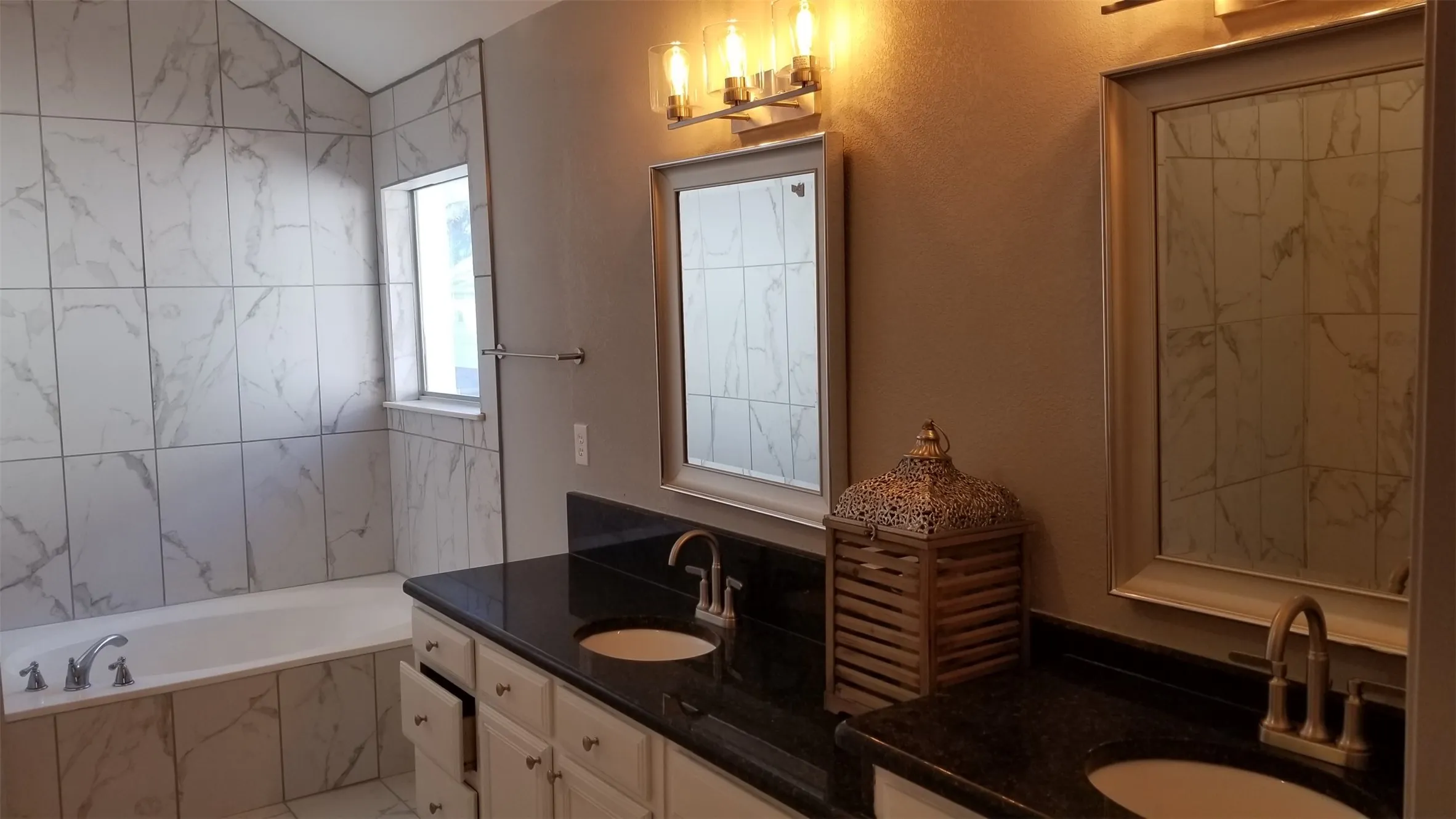 Single Family Residence For Rent in Denton County , 17635 Millwood Place, Dallas, Texas 75287, 4 Bedroom, 4 Bathroom, 2 Garage spaces, 2,932 Sqft, built in 1992, mls#21382568, Real Estate Agent in Dallas, Homes For Rent in Denton county, Homes For Rent in Dallas, Realtor in Dallas Texas, Real Estate Brokerage Independent Realty Texas, Luminita Cordes Realtor
