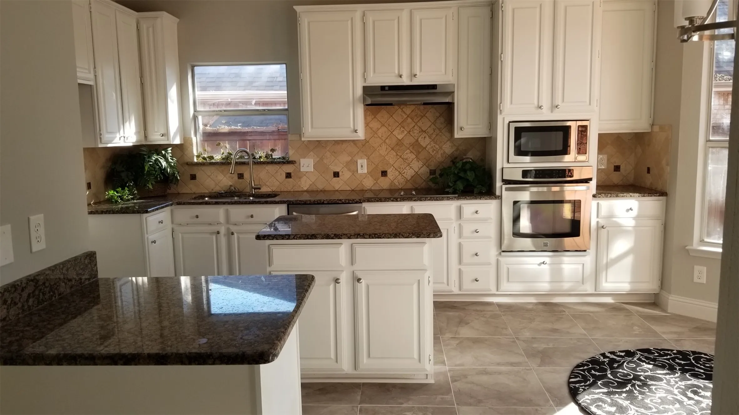 Single Family Residence For Rent in Denton County , 17635 Millwood Place, Dallas, Texas 75287, 4 Bedroom, 4 Bathroom, 2 Garage spaces, 2,932 Sqft, built in 1992, mls#21382568, Real Estate Agent in Dallas, Homes For Rent in Denton county, Homes For Rent in Dallas, Realtor in Dallas Texas, Real Estate Brokerage Independent Realty Texas, Luminita Cordes Realtor