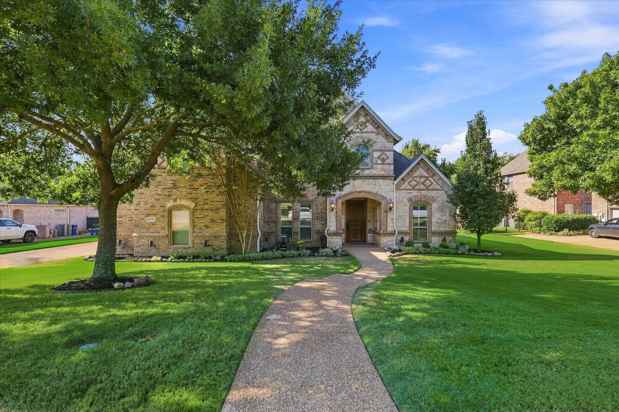 Single Family Residence For Sale in Tarrant County , 2308 Ember Woods Drive, Keller, Texas 76262, 4 Bedroom, 4 Bathroom, 3 Garage spaces, 4,682 Sqft, built in 2004, mls#21379995, Real Estate Agent in Keller, Homes For Sale in Tarrant county, Homes For Sale in Keller, Realtor in Keller Texas, Real Estate Brokerage Independent Realty Texas, Luminita Cordes Realtor