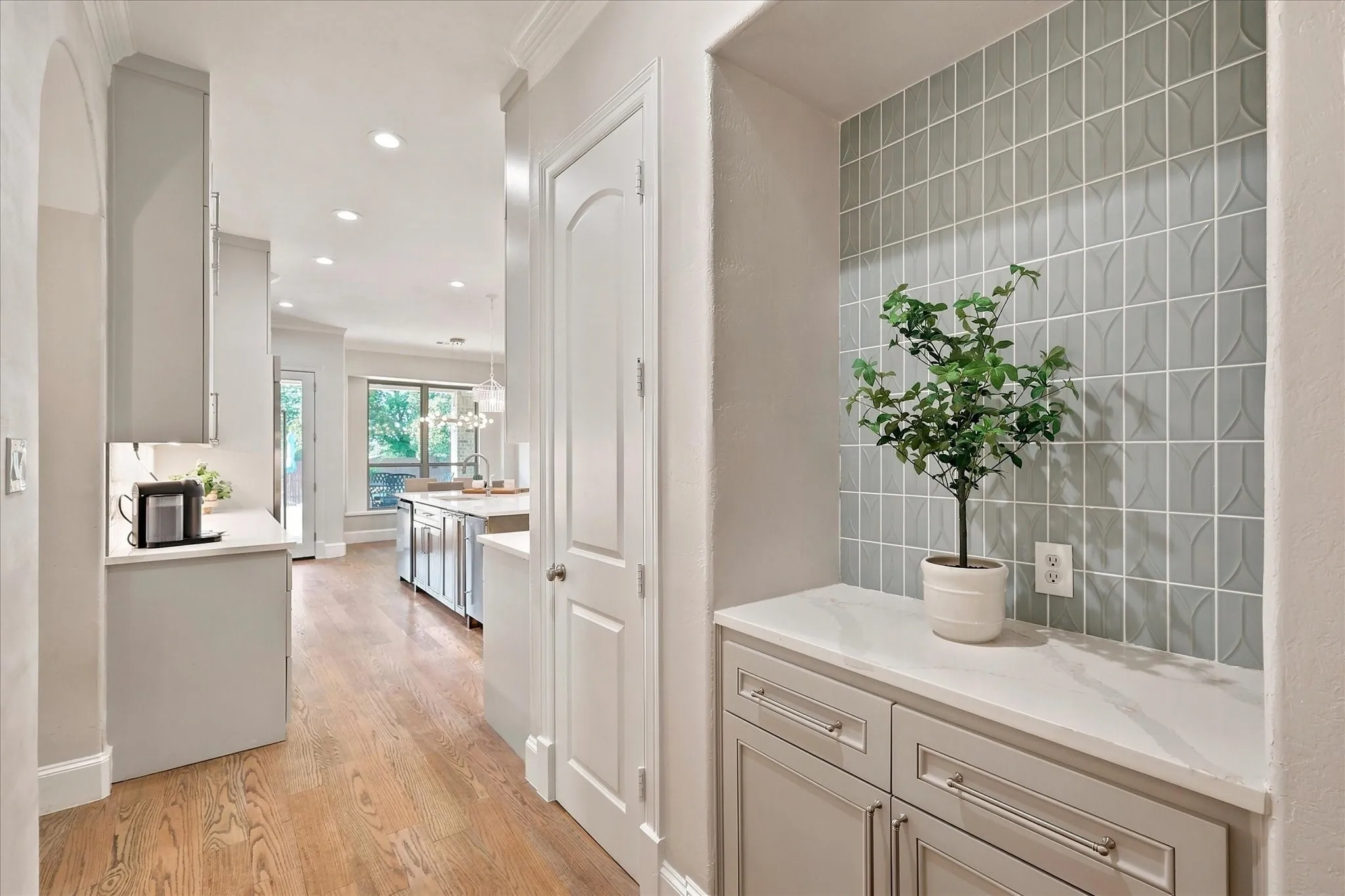 Single Family Residence For Sale in Tarrant County , 2308 Ember Woods Drive, Keller, Texas 76262, 4 Bedroom, 4 Bathroom, 3 Garage spaces, 4,682 Sqft, built in 2004, mls#21379995, Real Estate Agent in Keller, Homes For Sale in Tarrant county, Homes For Sale in Keller, Realtor in Keller Texas, Real Estate Brokerage Independent Realty Texas, Luminita Cordes Realtor