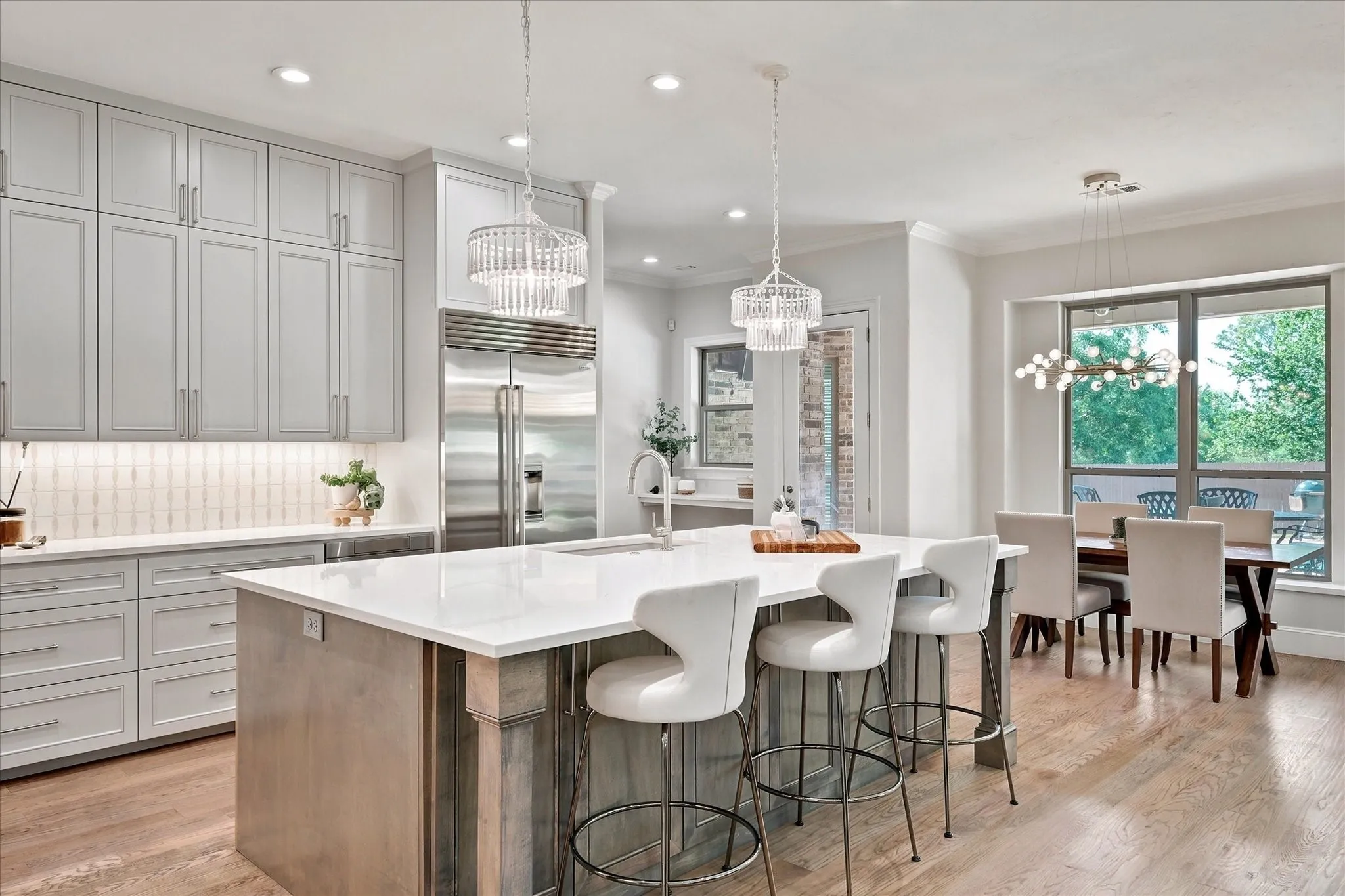 Single Family Residence For Sale in Tarrant County , 2308 Ember Woods Drive, Keller, Texas 76262, 4 Bedroom, 4 Bathroom, 3 Garage spaces, 4,682 Sqft, built in 2004, mls#21379995, Real Estate Agent in Keller, Homes For Sale in Tarrant county, Homes For Sale in Keller, Realtor in Keller Texas, Real Estate Brokerage Independent Realty Texas, Luminita Cordes Realtor