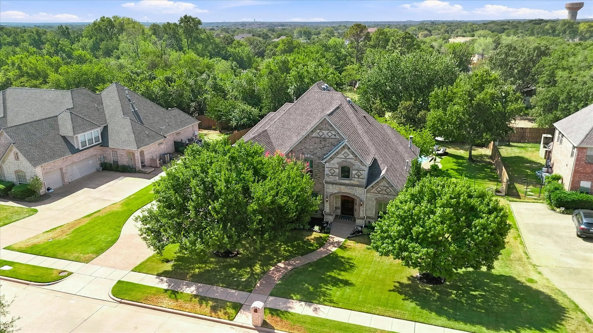 Single Family Residence For Sale in Tarrant County , 2308 Ember Woods Drive, Keller, Texas 76262, 4 Bedroom, 4 Bathroom, 3 Garage spaces, 4,682 Sqft, built in 2004, mls#21379995, Real Estate Agent in Keller, Homes For Sale in Tarrant county, Homes For Sale in Keller, Realtor in Keller Texas, Real Estate Brokerage Independent Realty Texas, Luminita Cordes Realtor