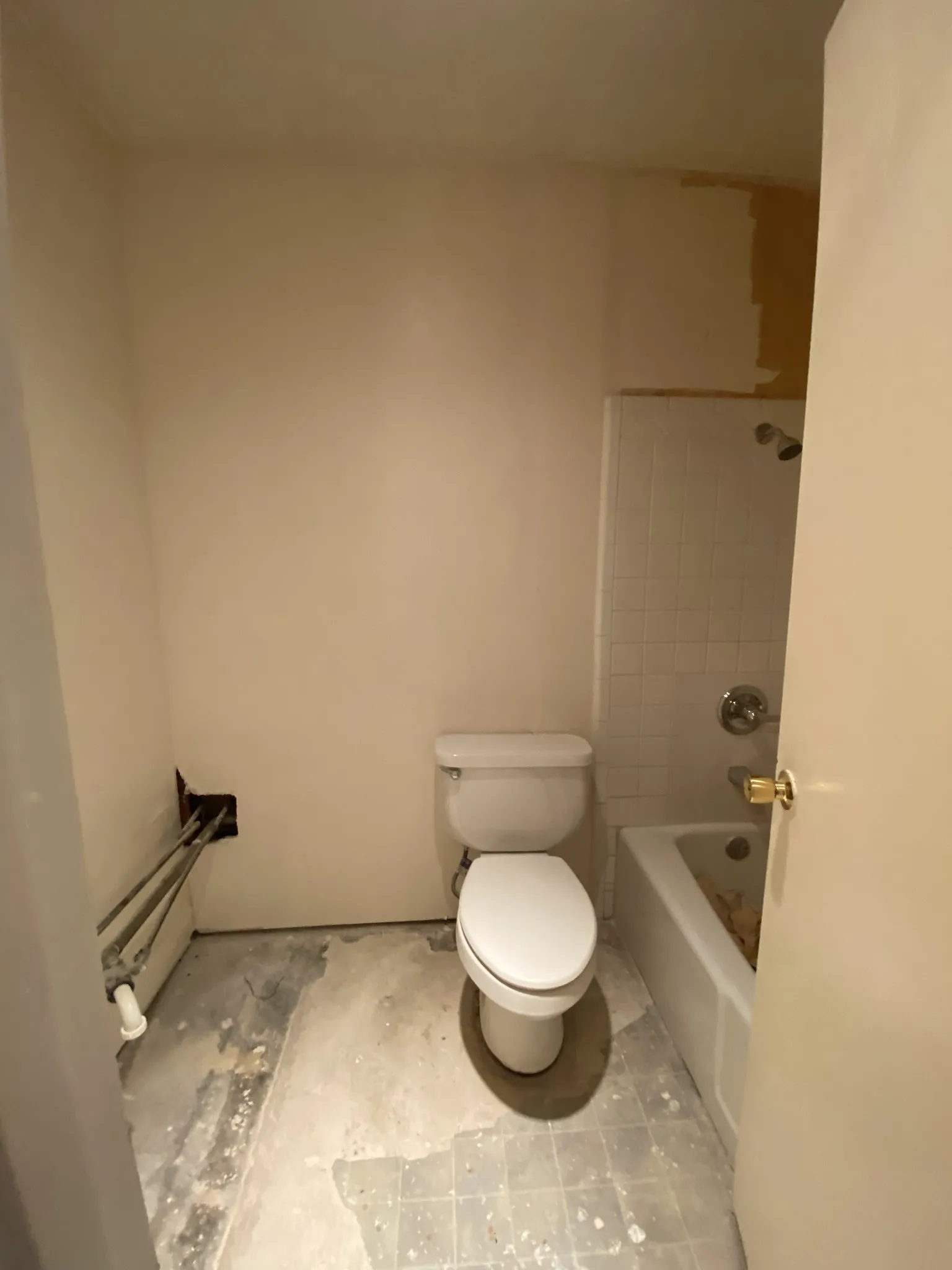 Single Family Residence For Sale in Denton County , 207 Centennial Drive, Lewisville, Texas 75067, 3 Bedroom, 2 Bathroom, 2 Garage spaces, 1,193 Sqft, built in 1970, mls#21382545, Real Estate Agent in Lewisville, Homes For Sale in Denton county, Homes For Sale in Lewisville, Realtor in Lewisville Texas, Real Estate Brokerage Independent Realty Texas, Luminita Cordes Realtor